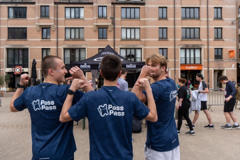 Team in PassPass T-shirts at a race in the city