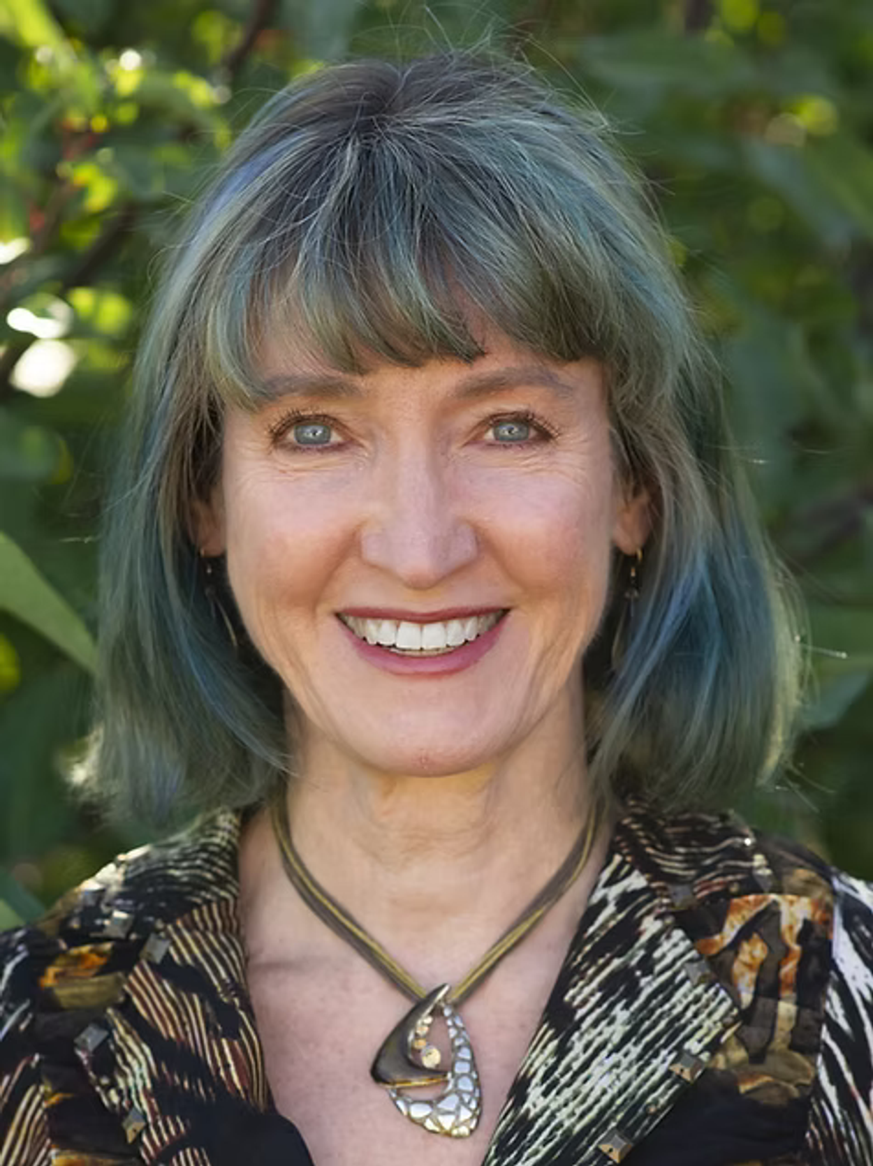 Dr. Nicola Peill-Moeltor