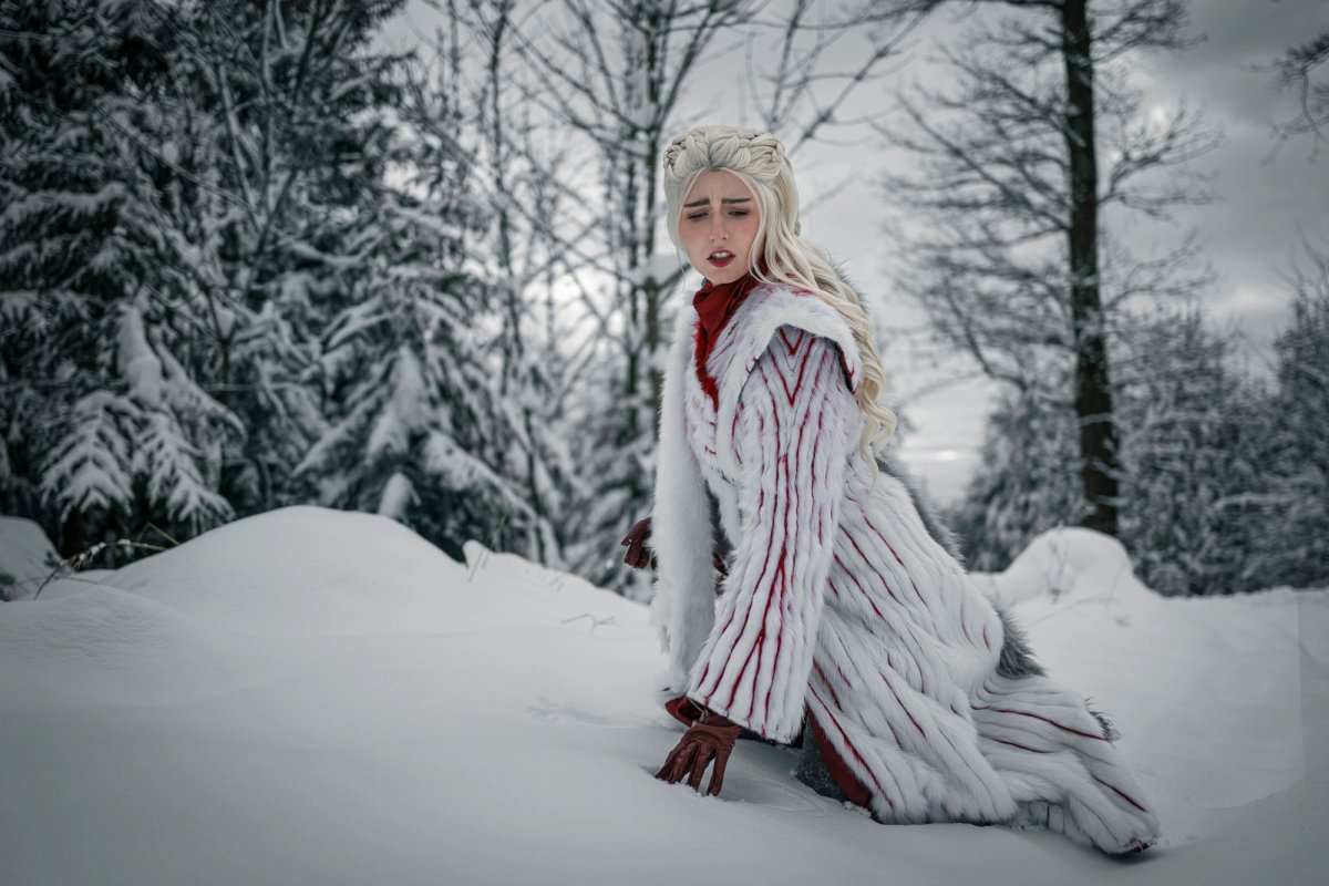 Daenerys Targaryen Snow