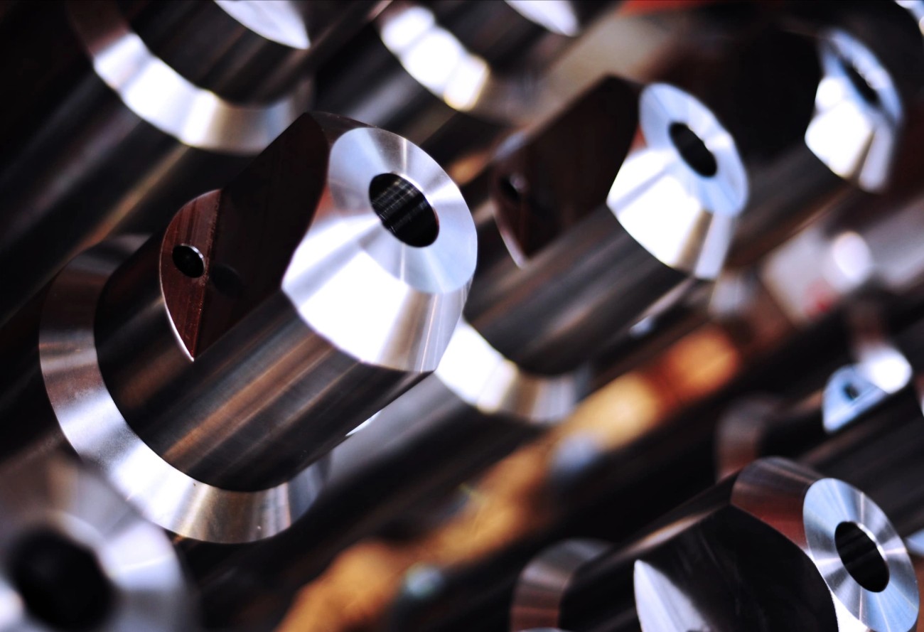 Multiple polished metal tool endings