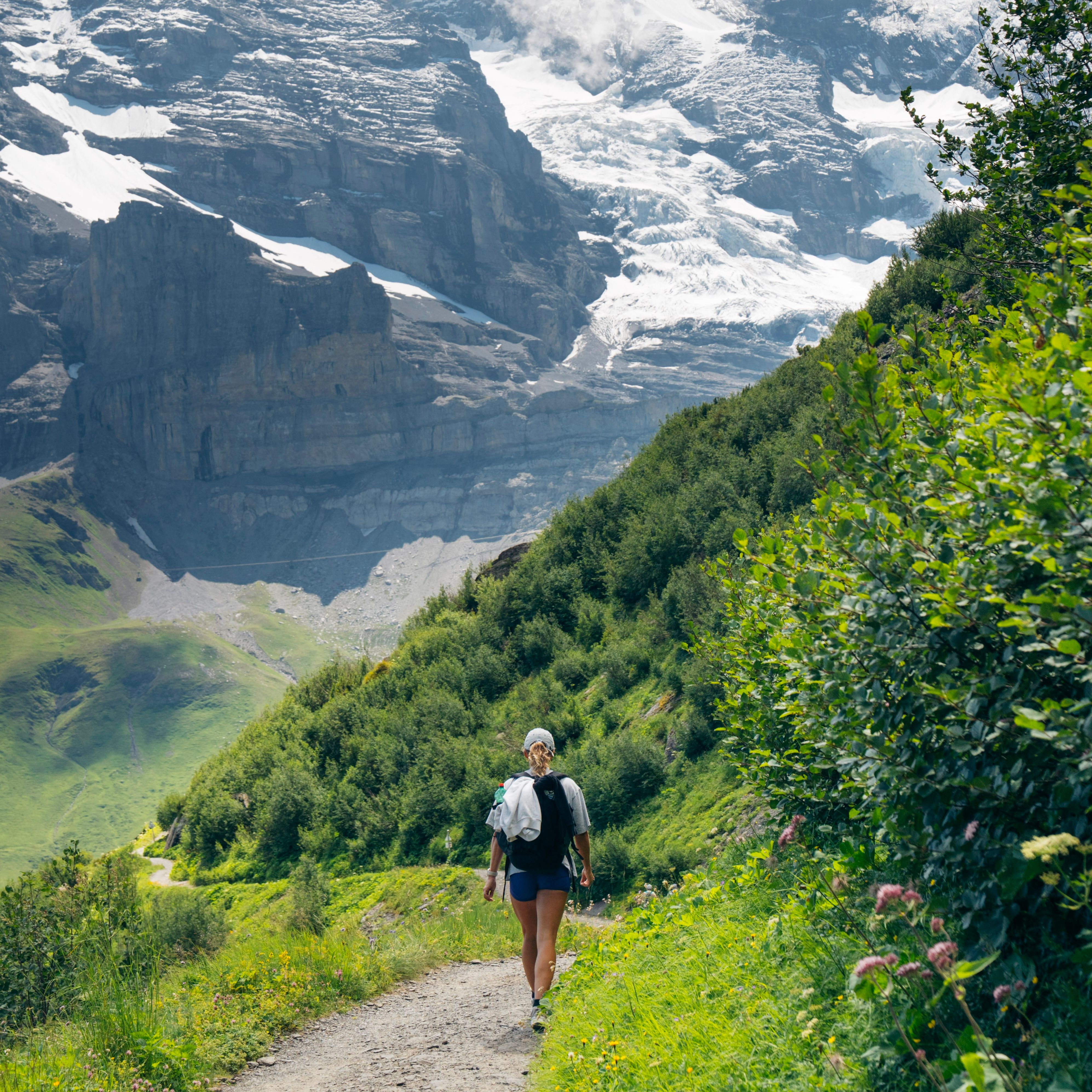 Iconic Trails and Rugged Ridges