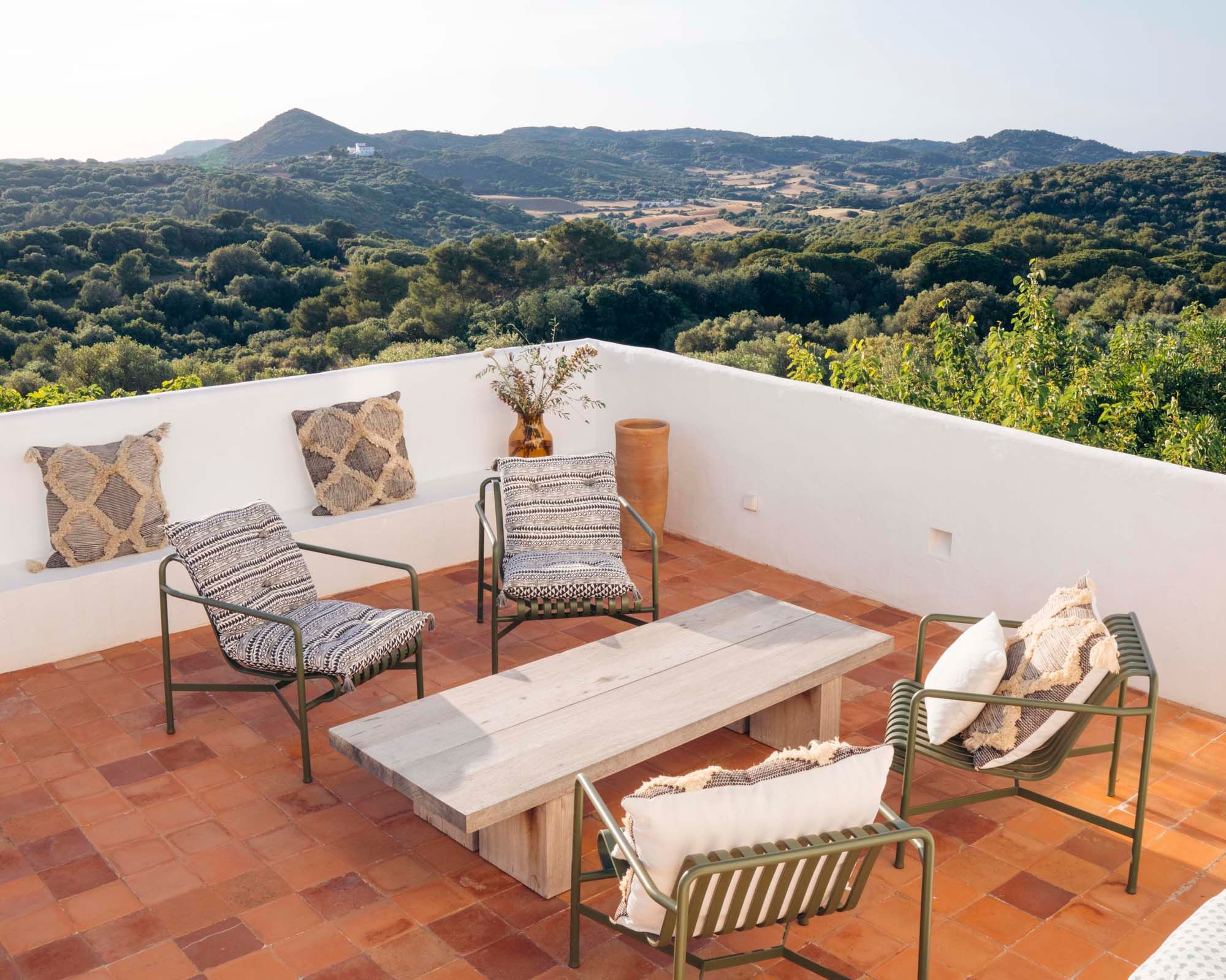 Hilltop Finca Estate — image 2