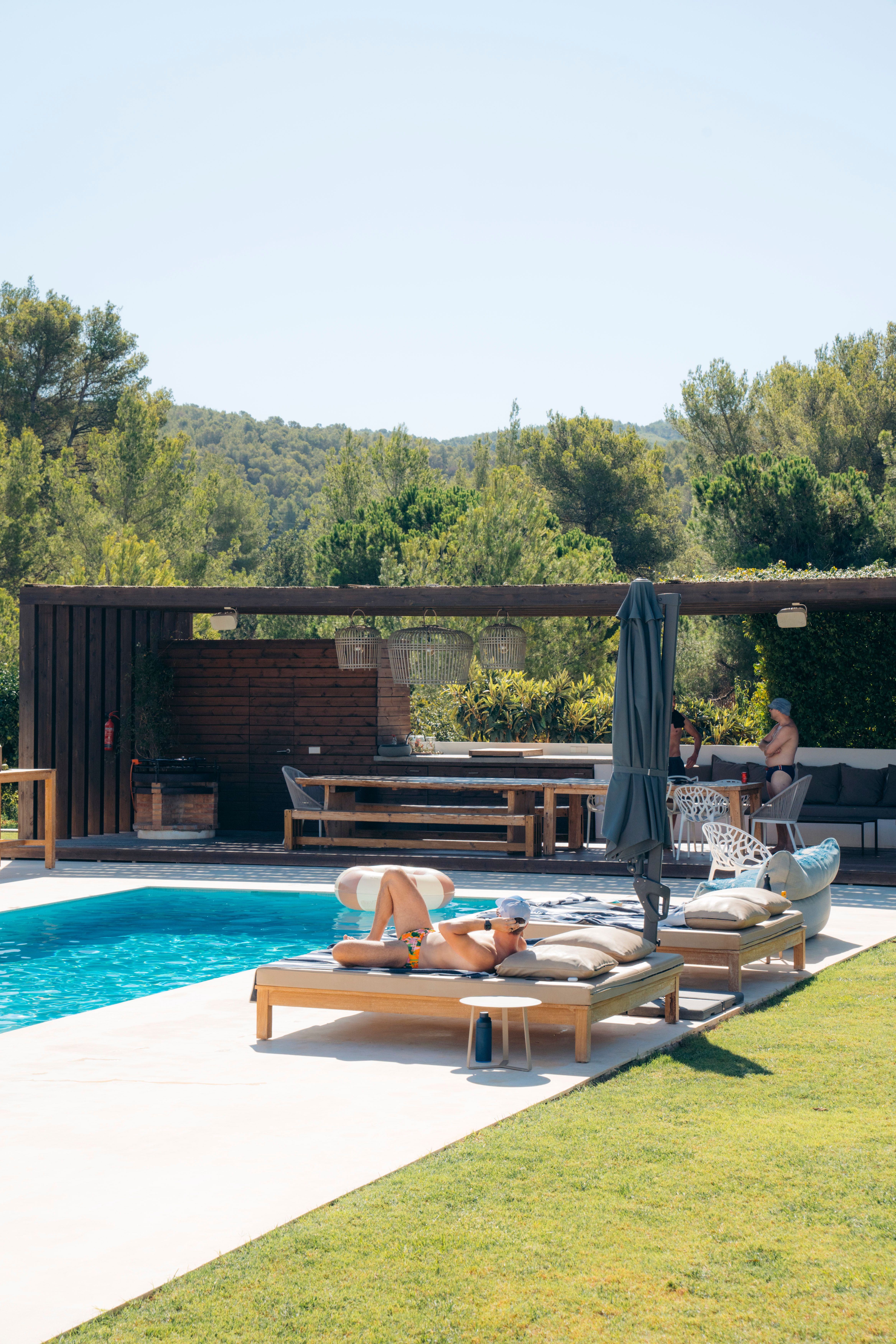 Private Countryside Estate — image 8