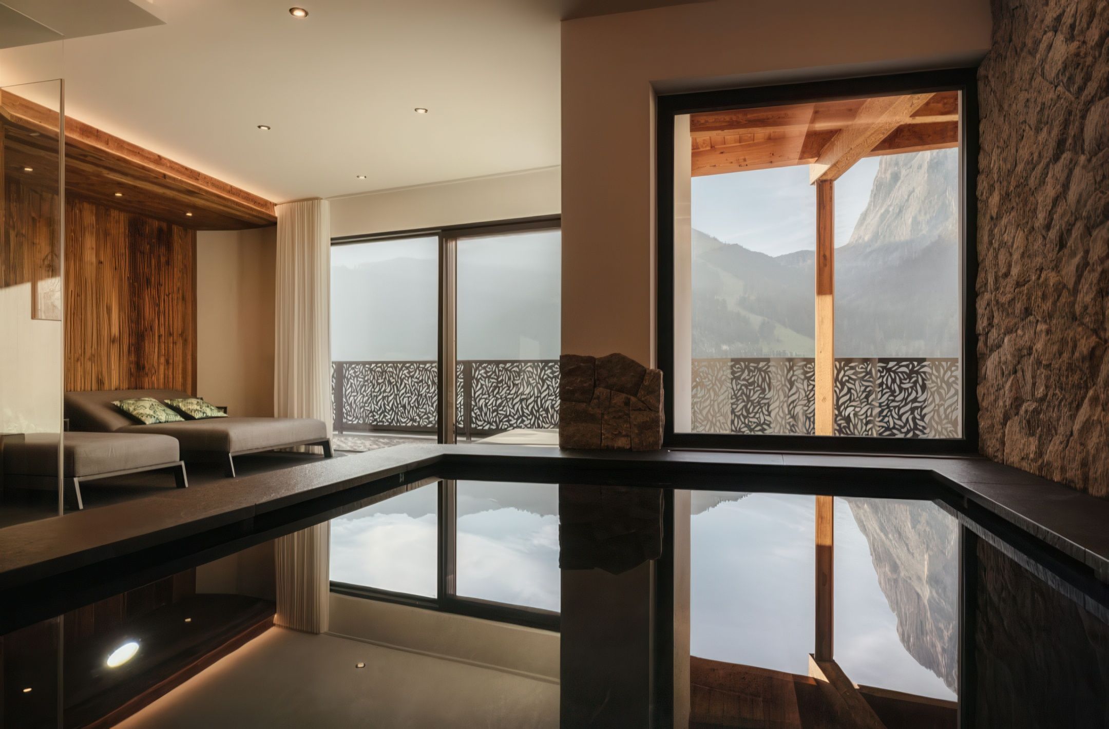 Luxury Mountain Chalet — image 8