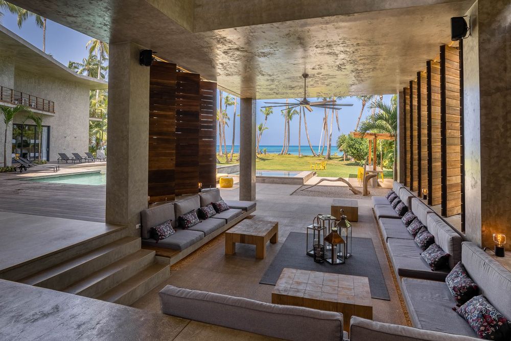 Beachfront Caribbean Villa — image 6