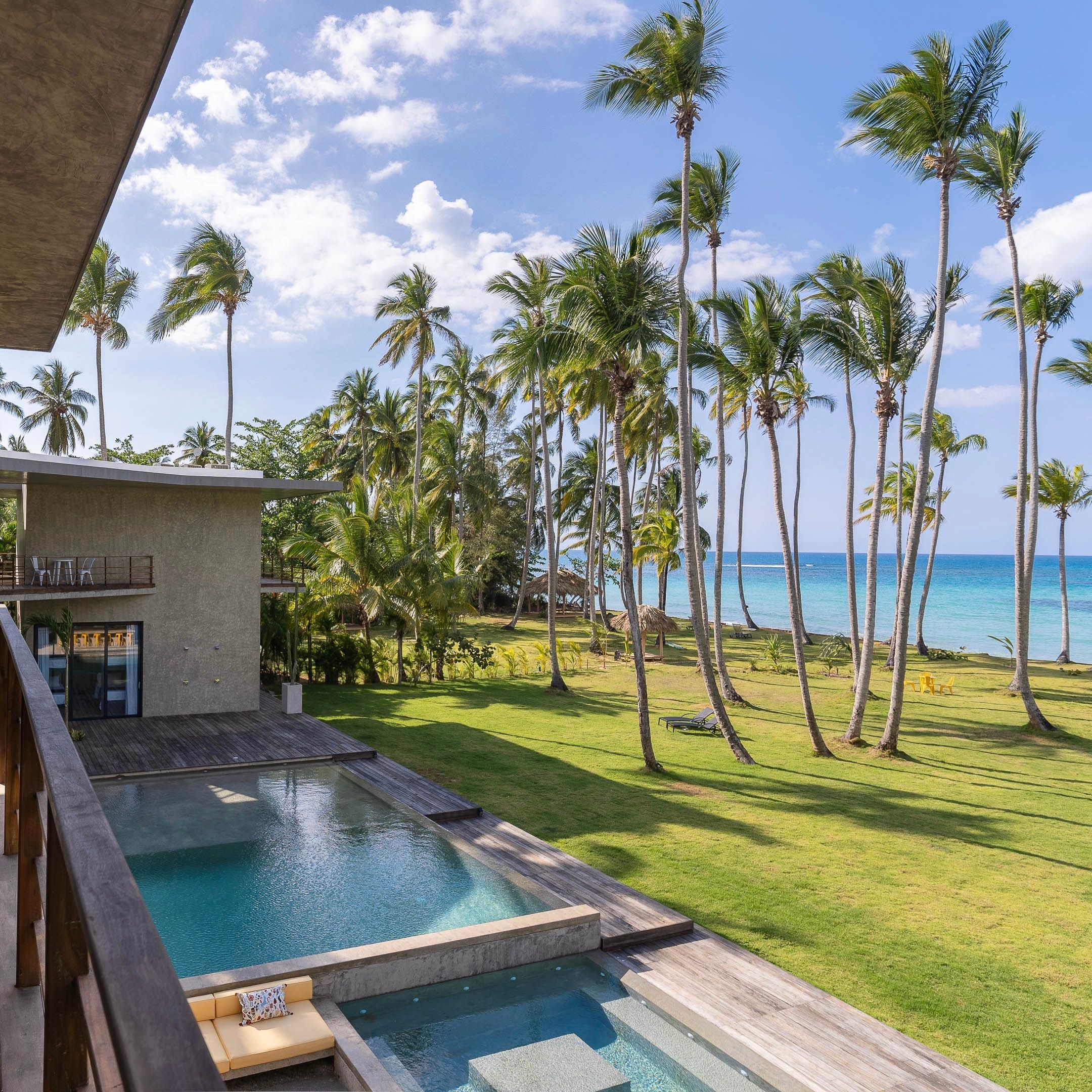 Beachfront Caribbean Villa — image 2