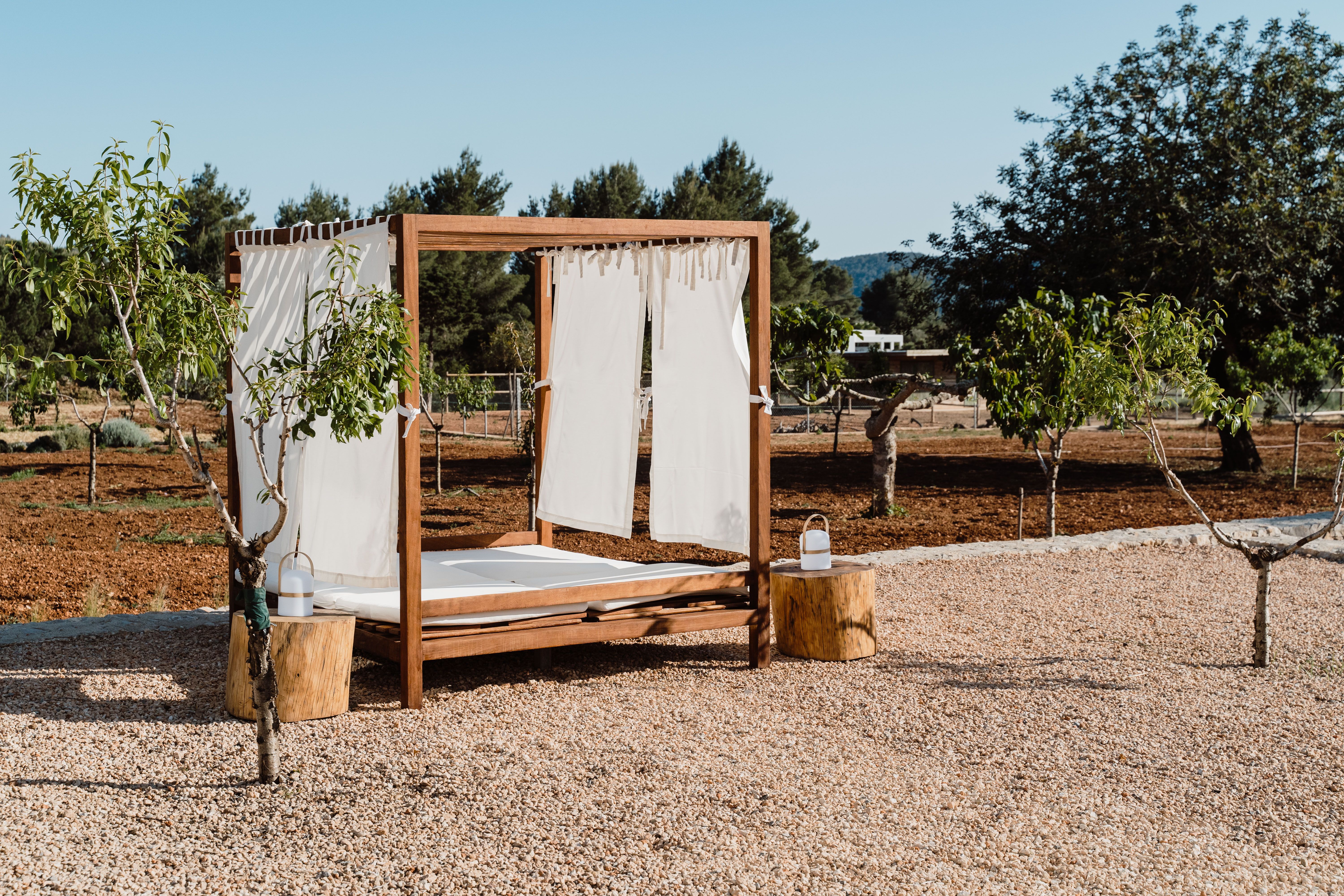 Private Countryside Estate — image 13