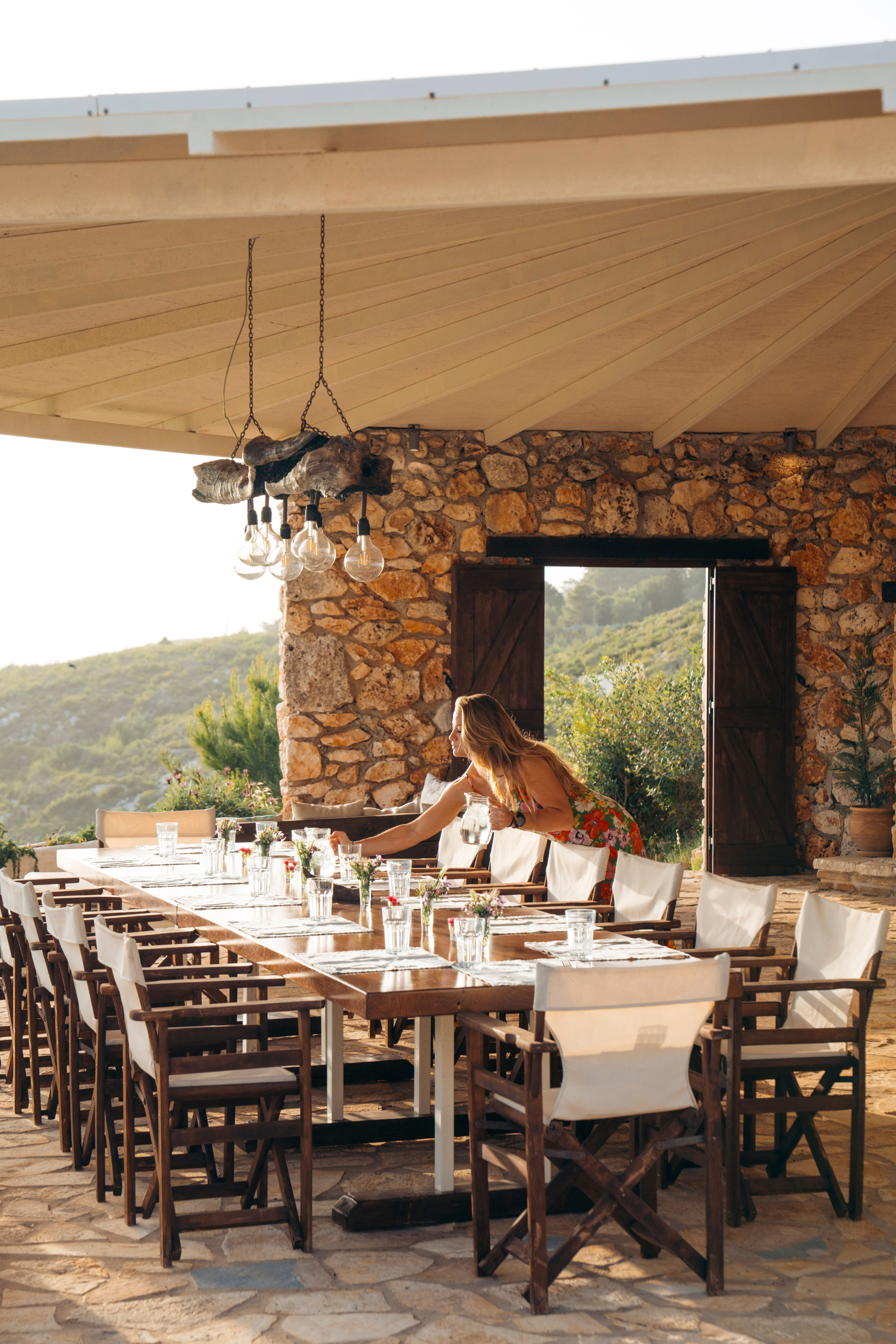 Luxury Clifftop Villa — image 11