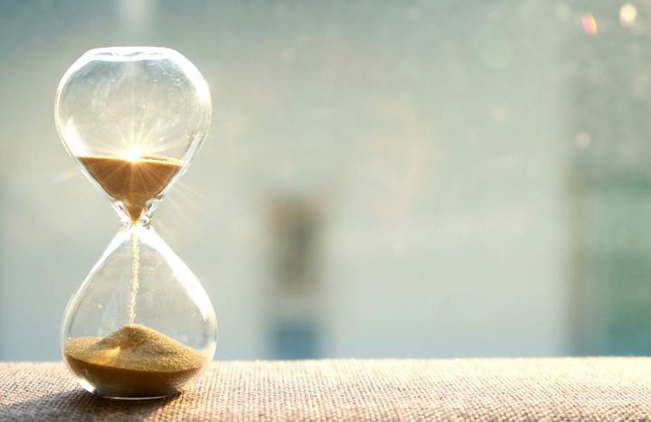Time passing in an hourglass