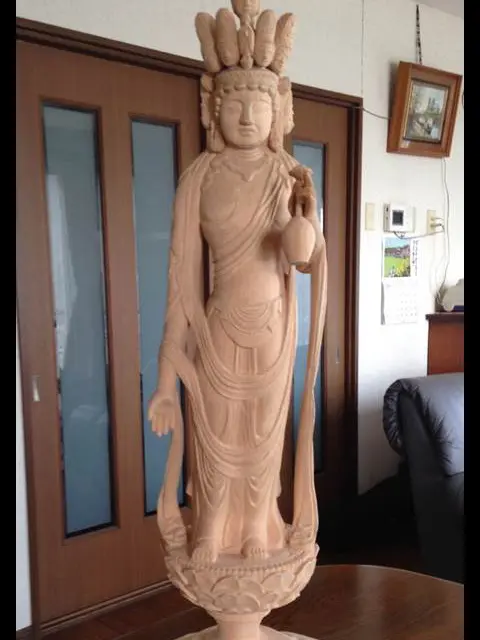 고객님의 조각 작품 십일면관음보살상 기소 히노키 (기소 편백나무)