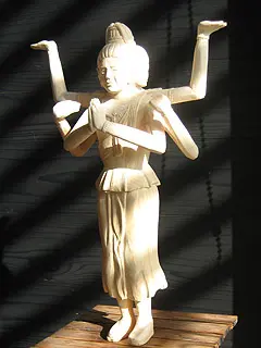 고객님의 조각 작품 아수라상