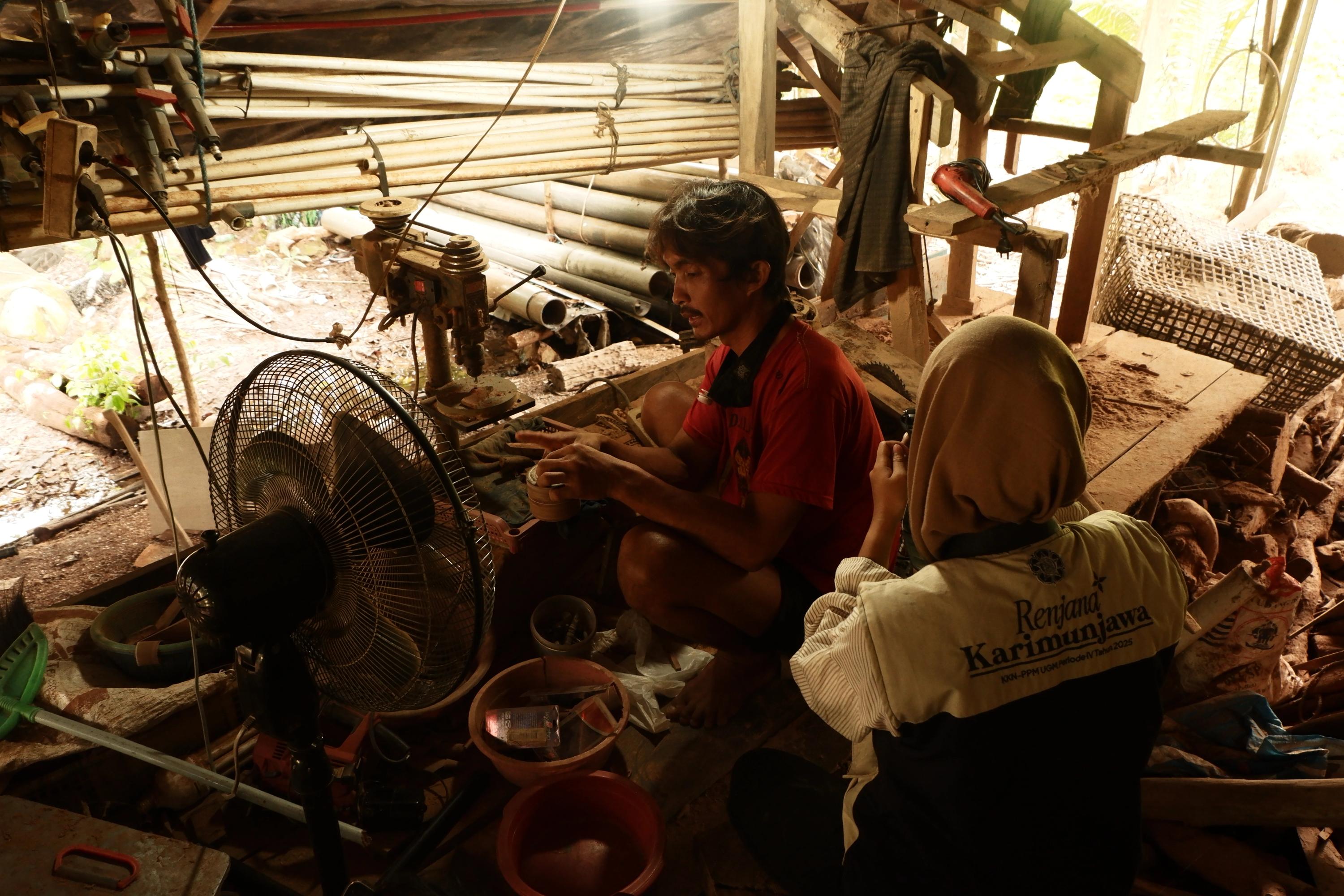 Gambar di dalam artikel