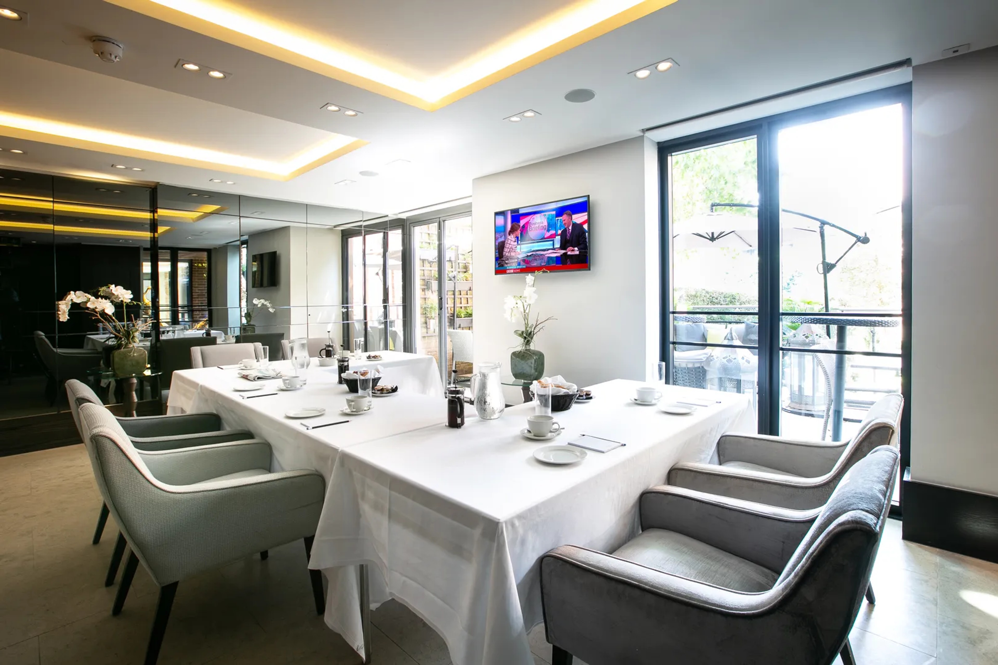 Corporate boardroom at One Warwick Park