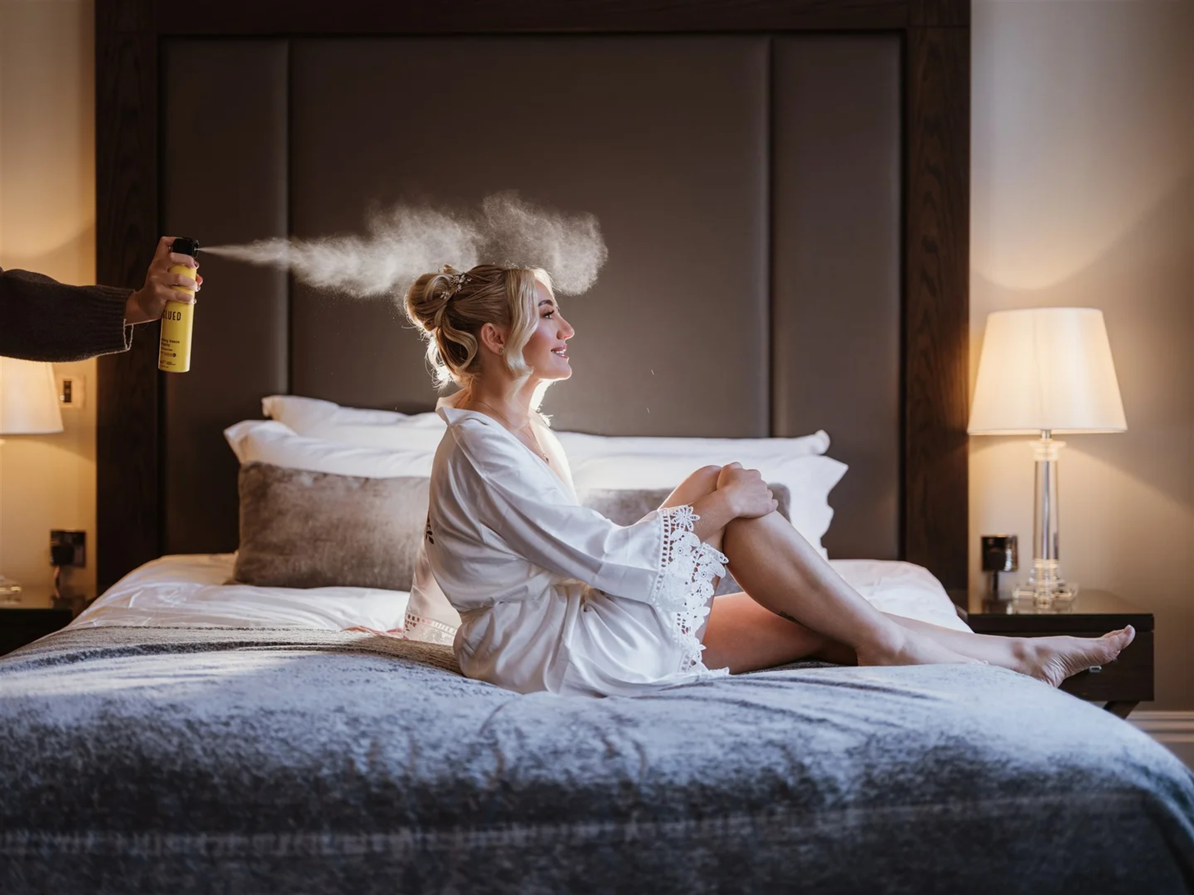 Special moment in the bridal suite before the ceremony