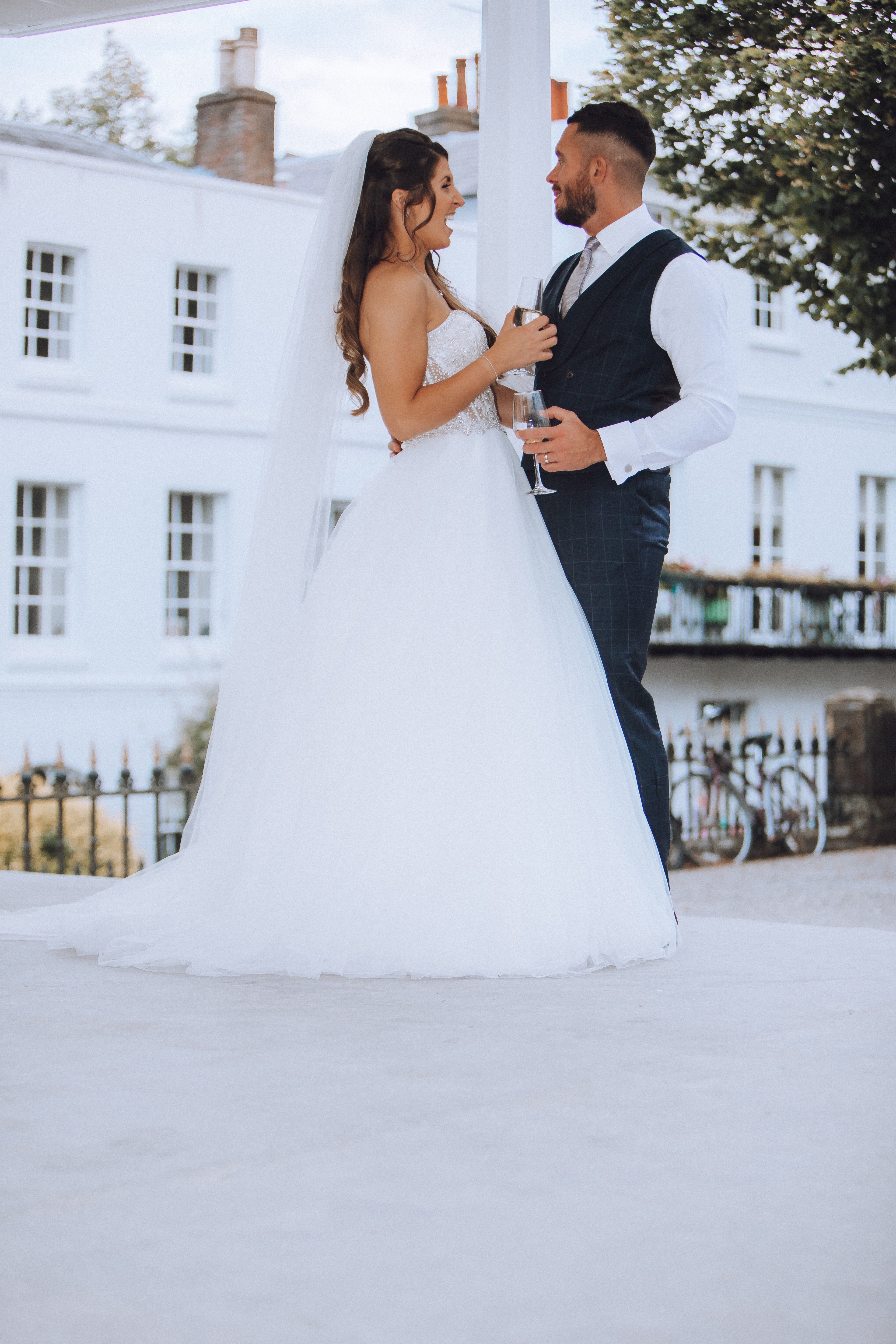 Elegant wedding table setting details