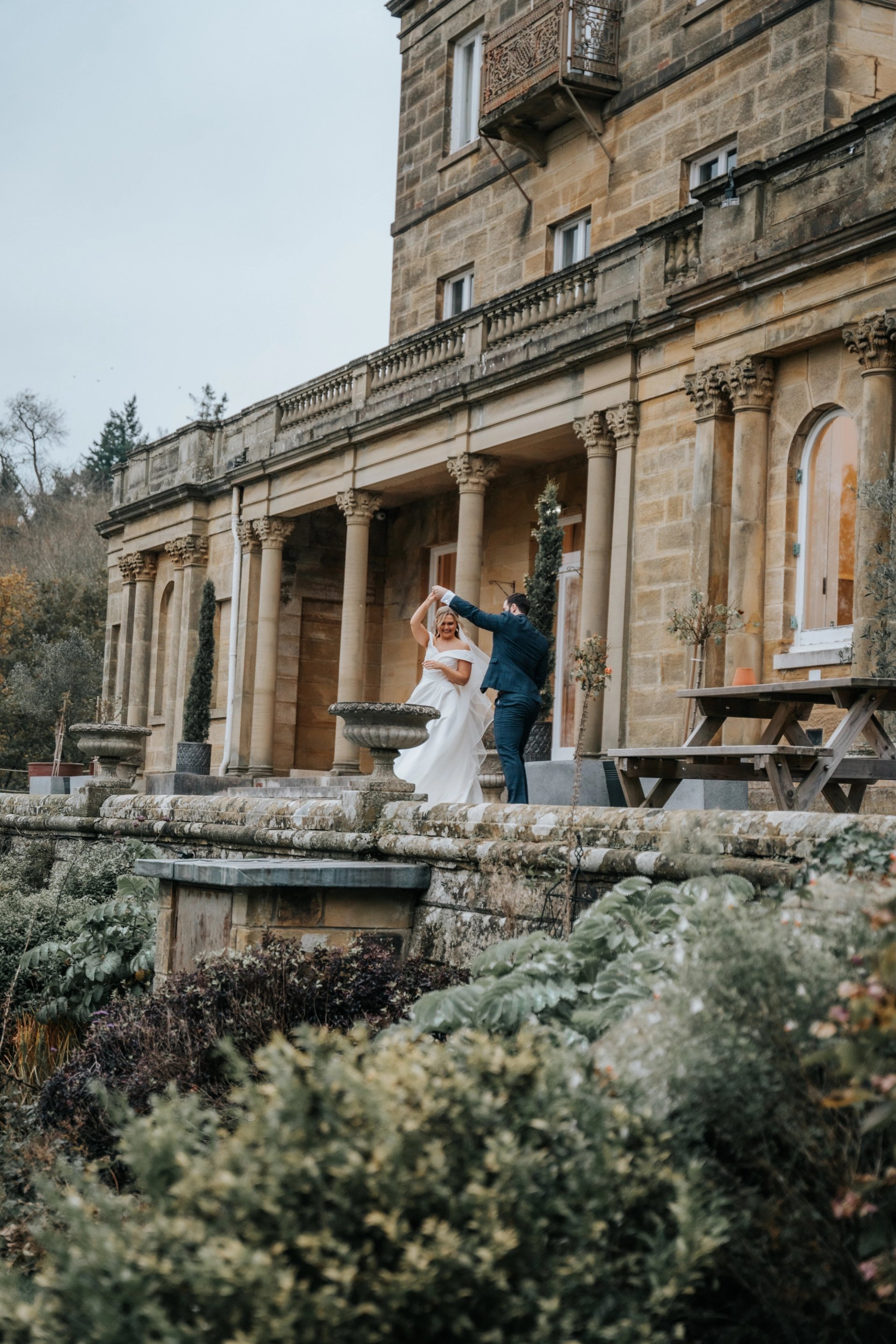 Wedding Couple at Salomons Estate