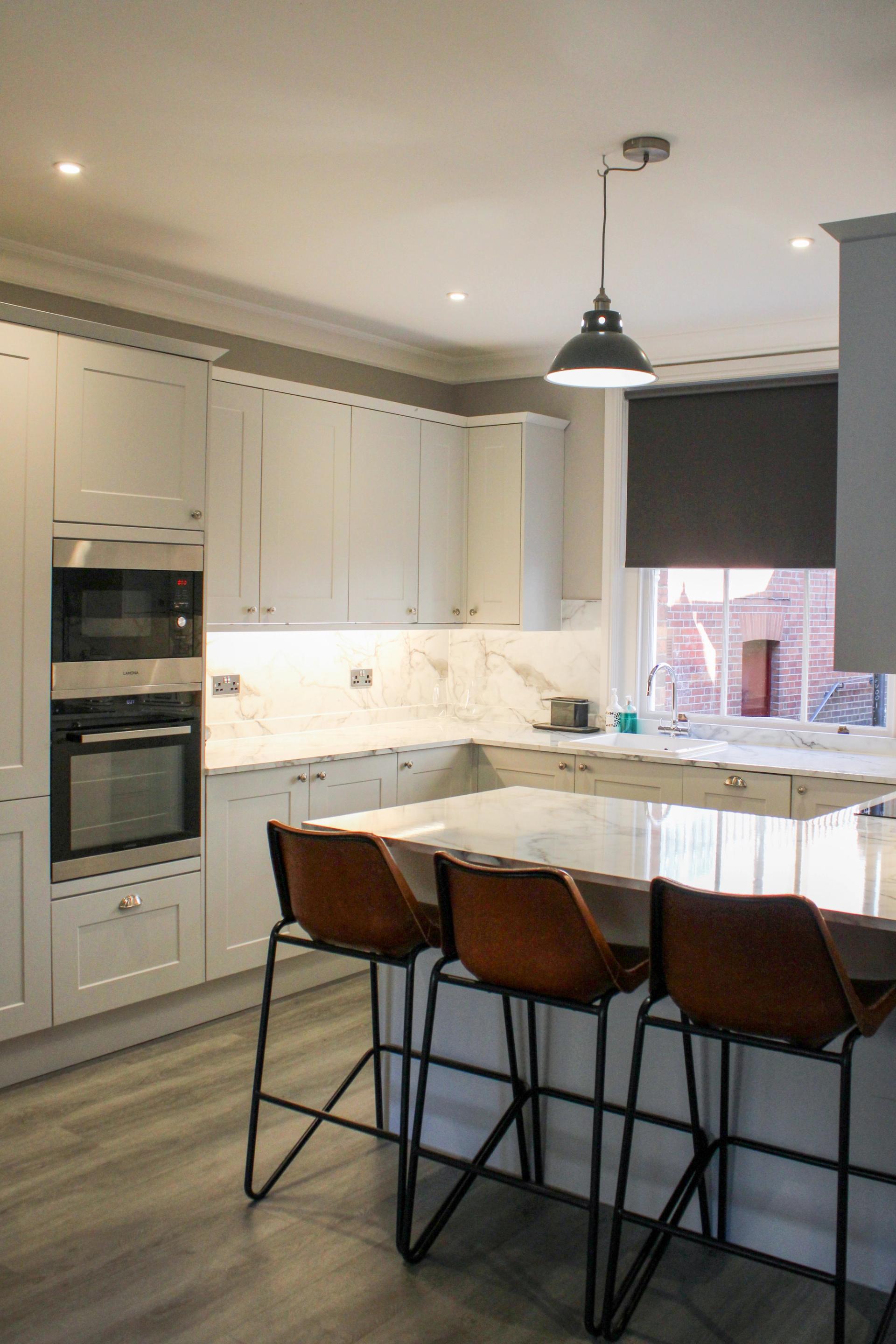 The House - Photo 2