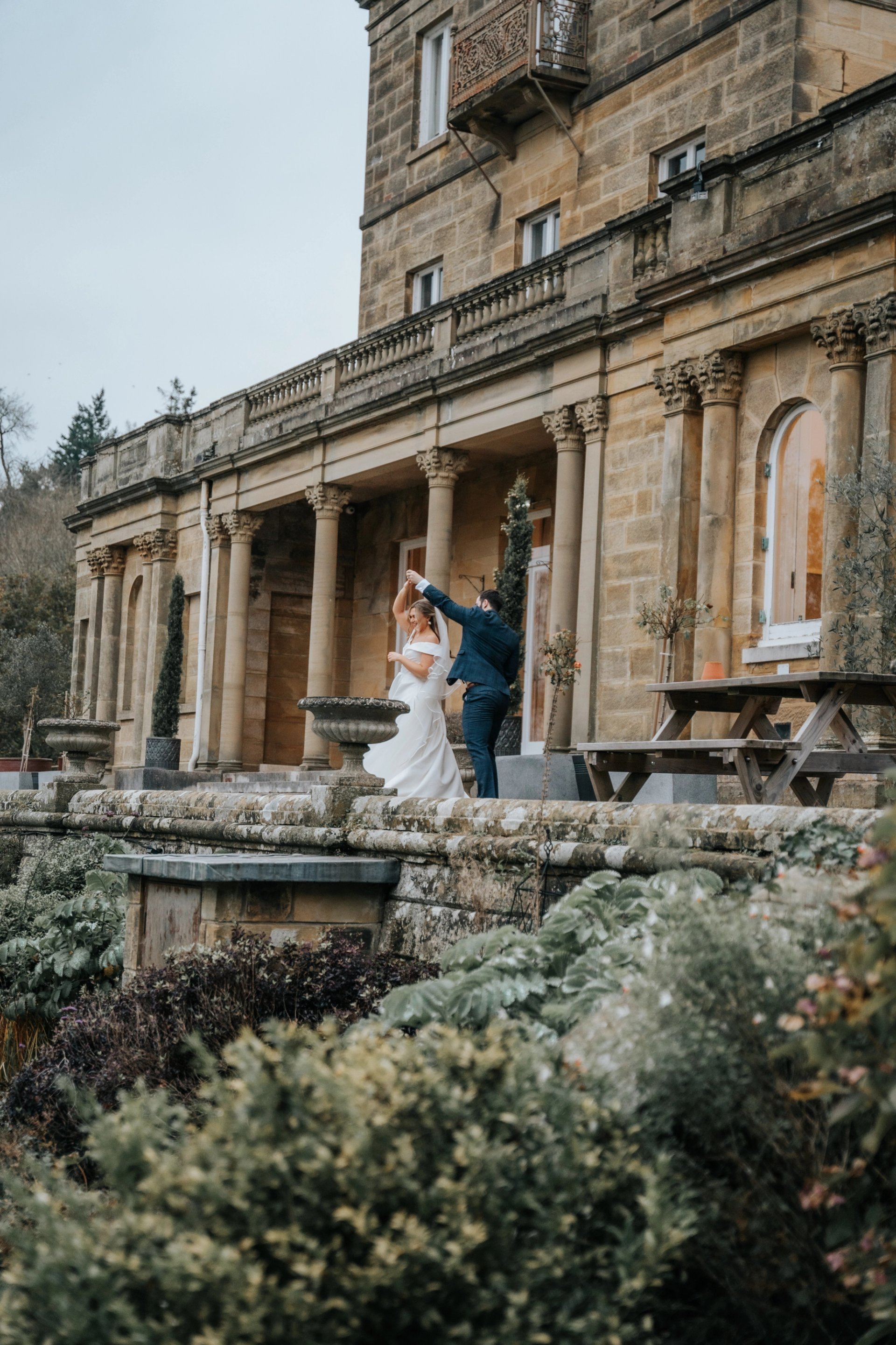 Wedding Couple at Salomons Estate