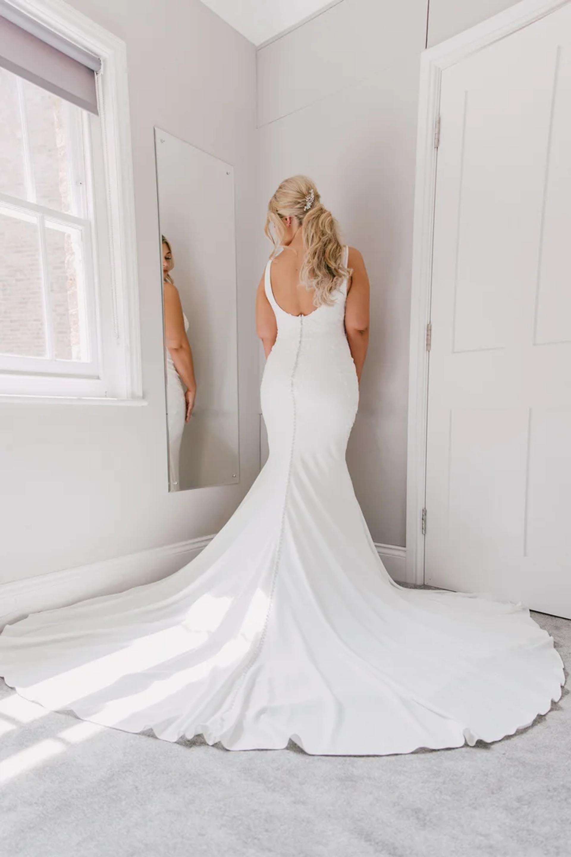Bride preparing in the bridal suite at One Warwick Park