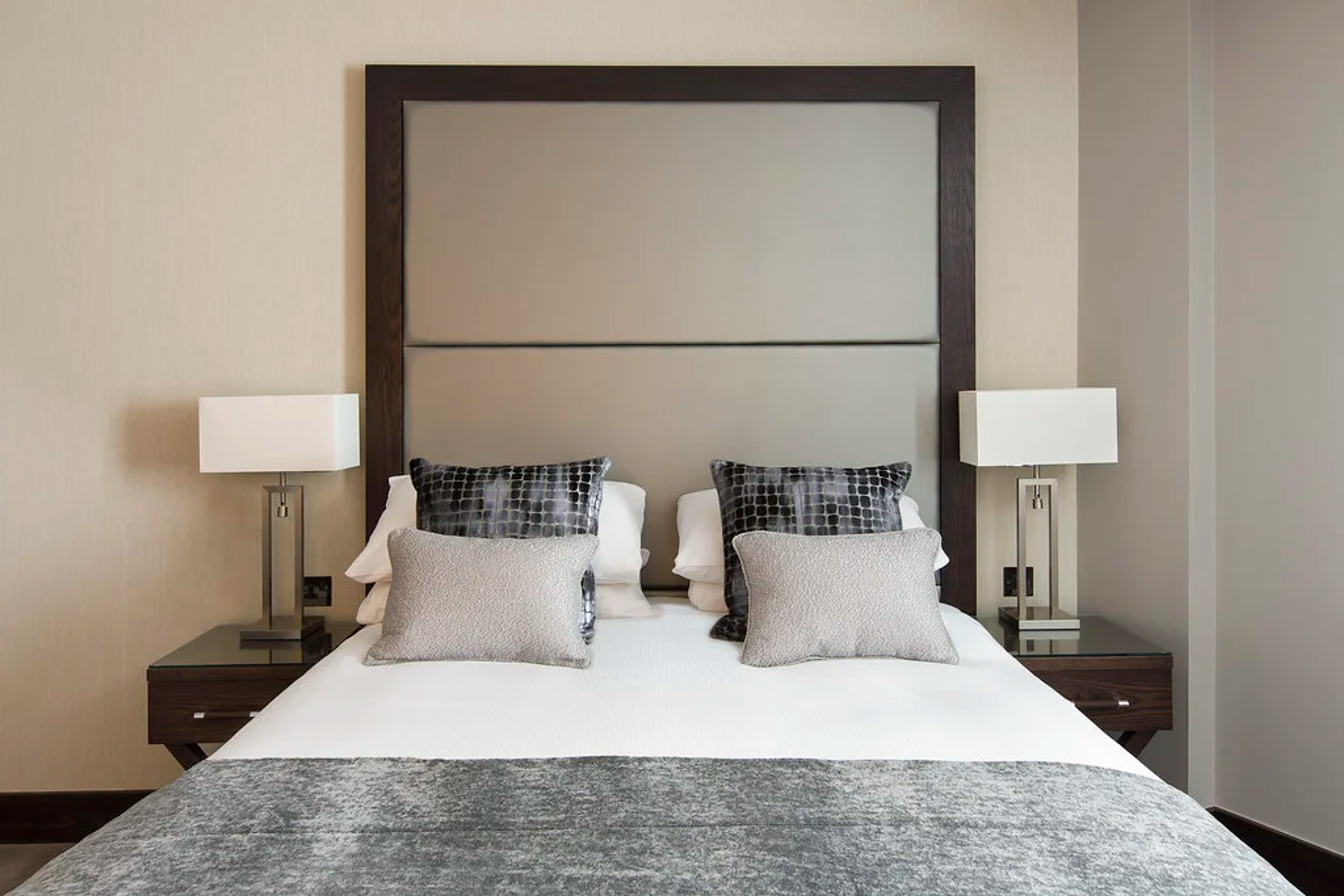 Executive Room showing workspace and seating area