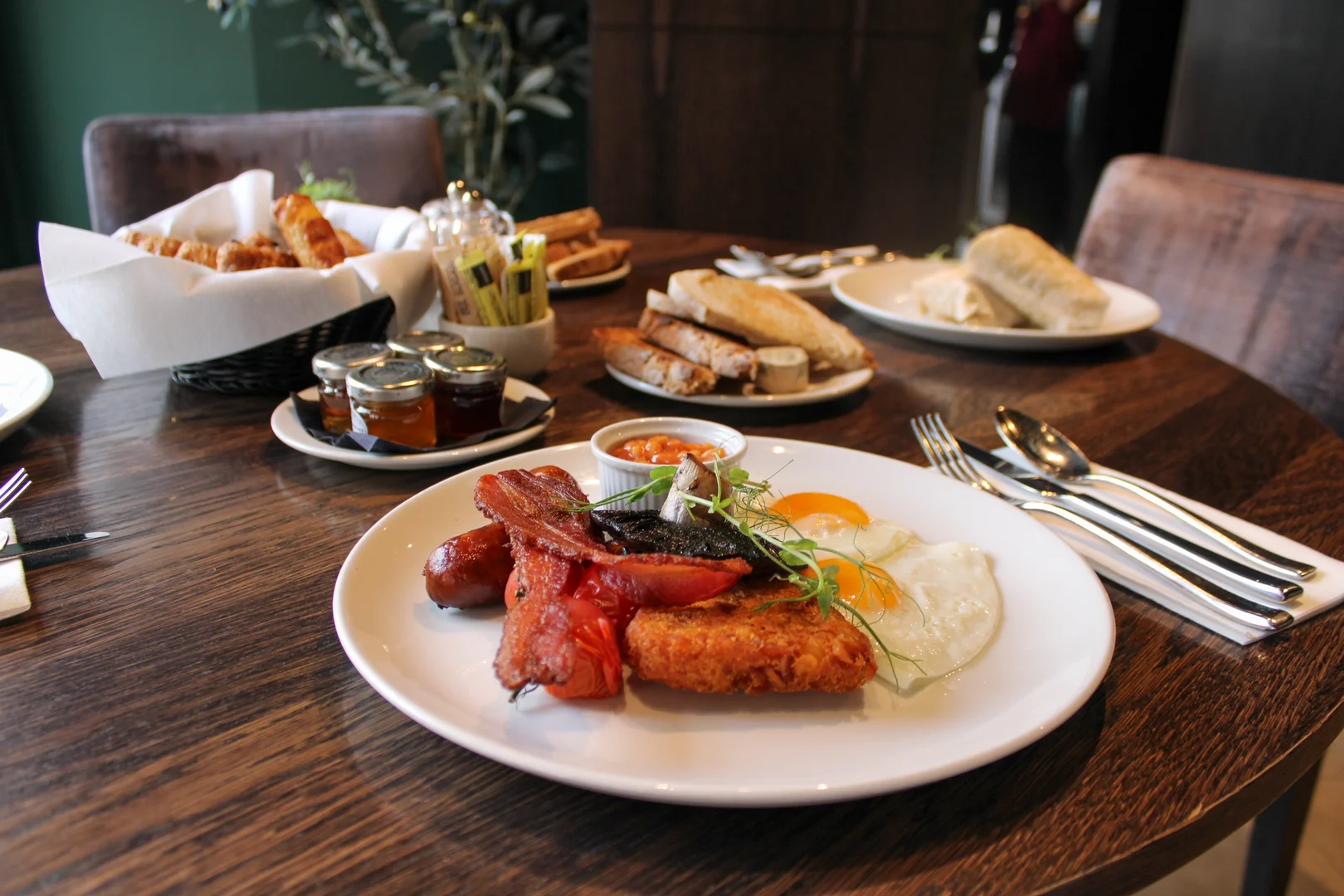 Fresh breakfast options at One Warwick Park