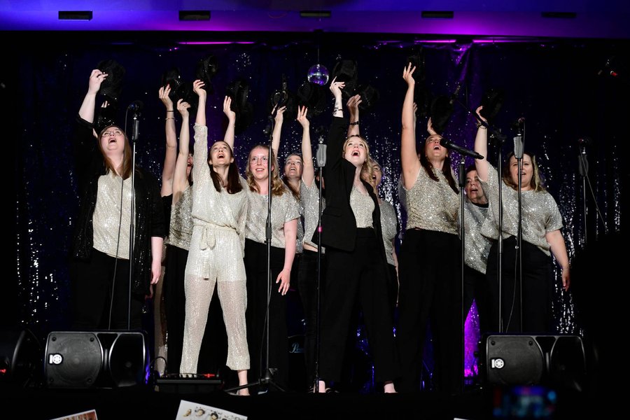 endpose vom chor beim konzert