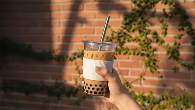 【2026 手搖飲推薦】全台 10 大必喝排行榜!AI 調茶、草莓季限定、純茶天花板評比