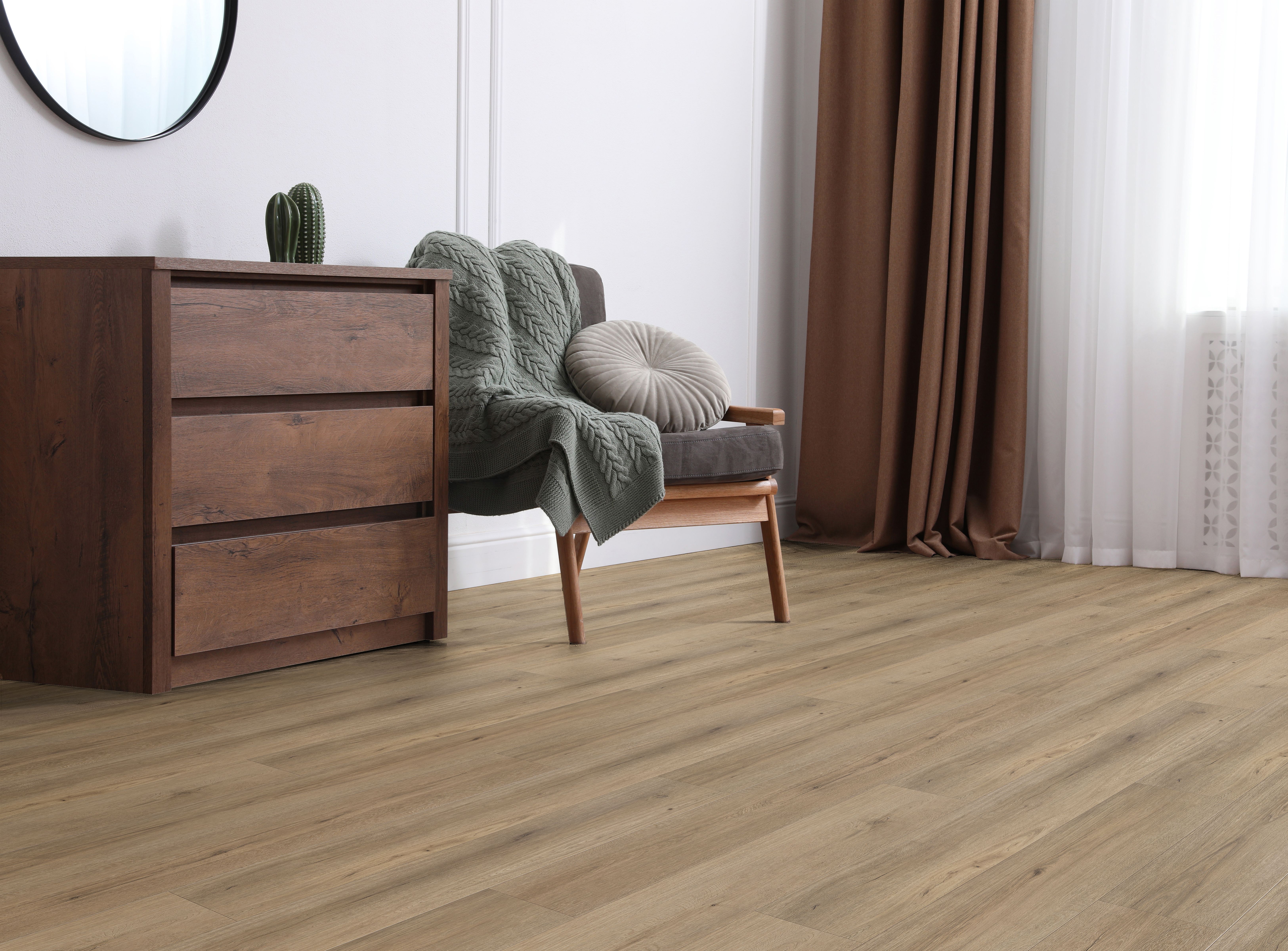 Aquis-Comfort-ACA503-Oak-Latte-Interior-HR.jpg