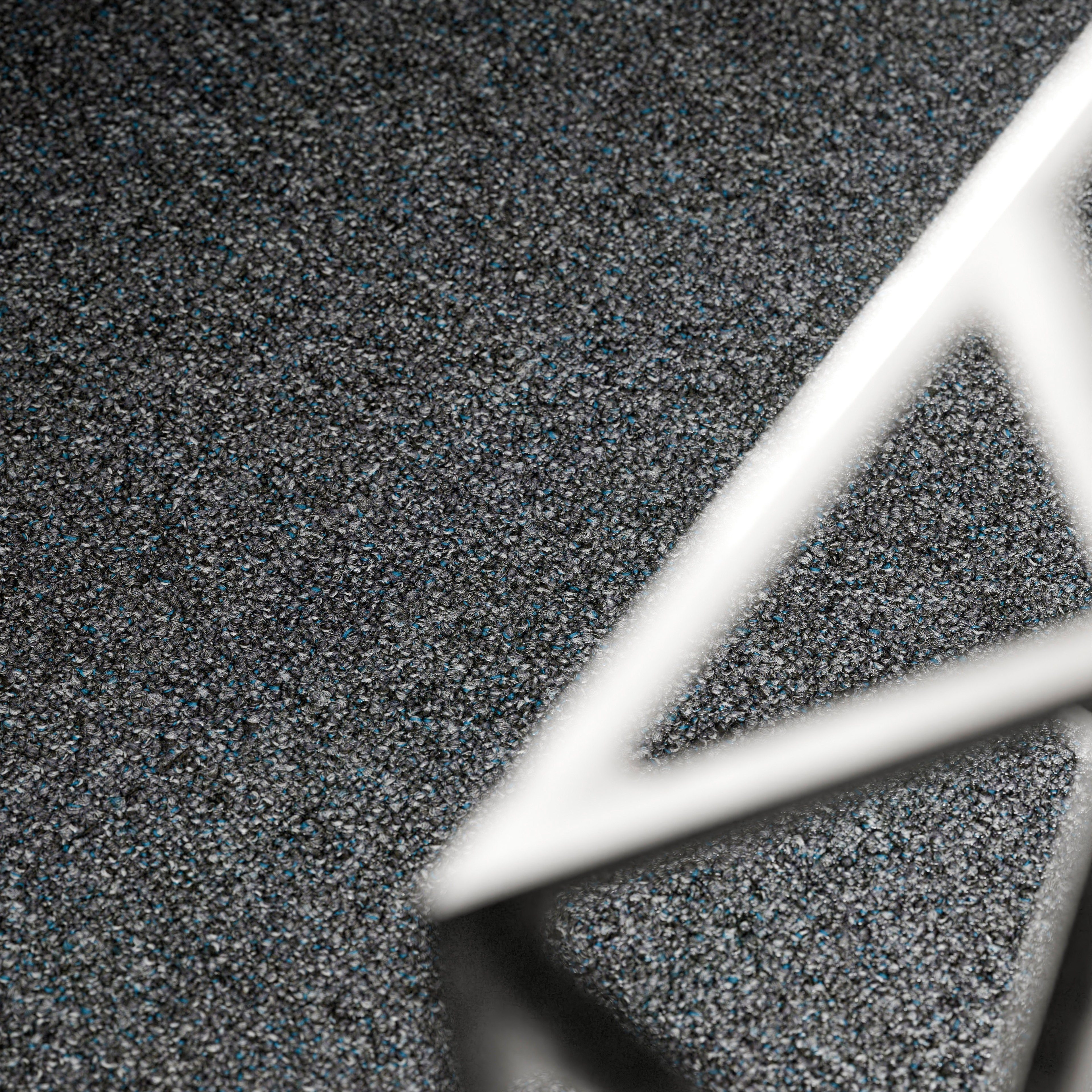 C200-B_XX-251009_Srgb