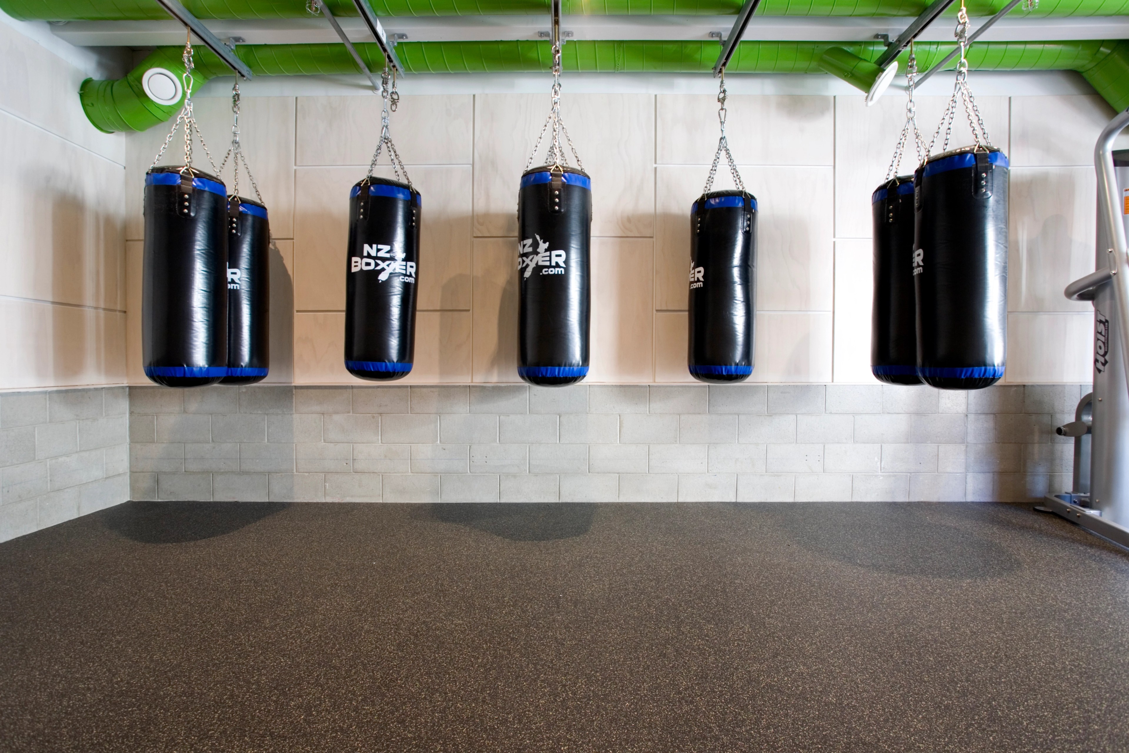 Bodytech - Boxing Shot 1