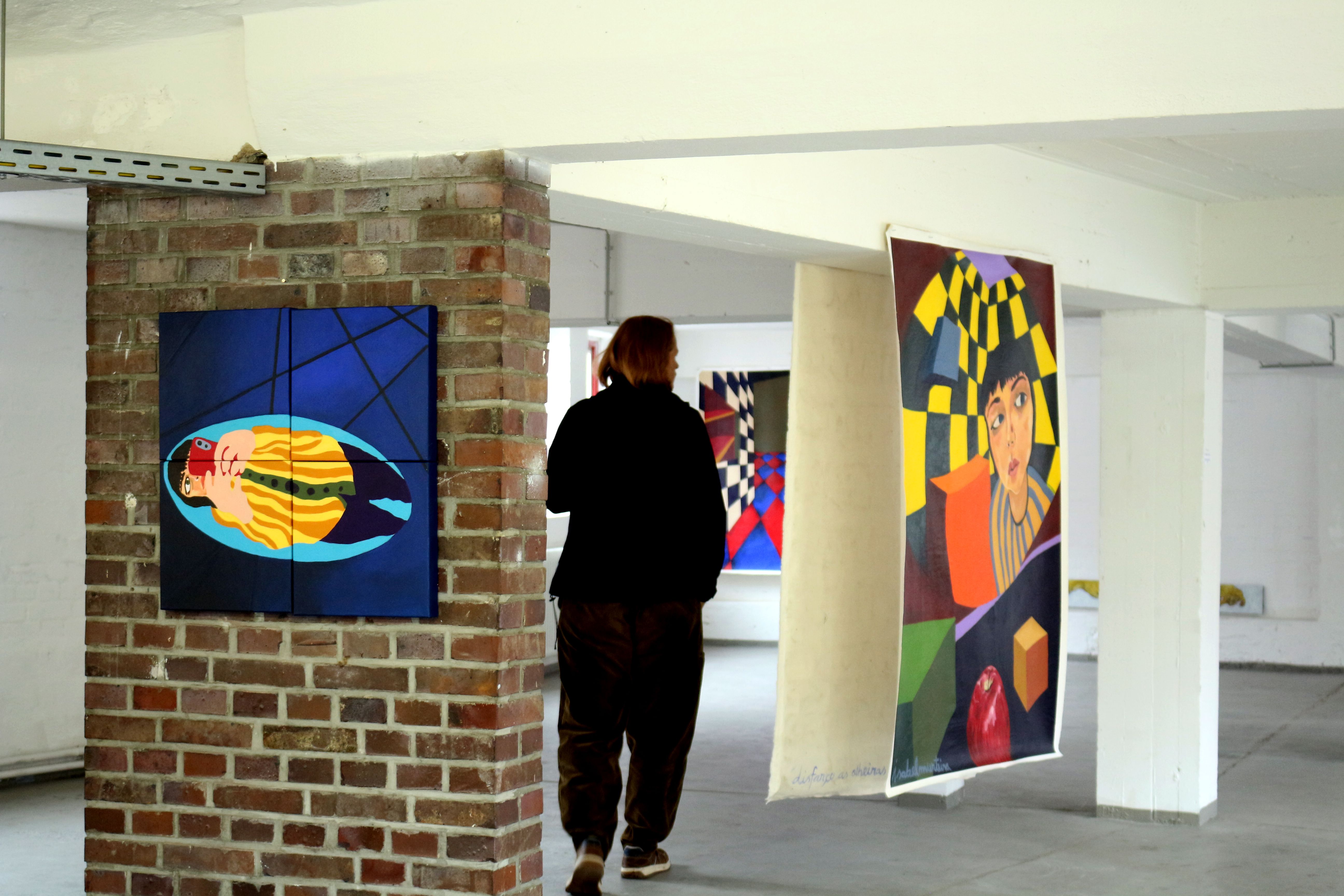 Isabel Murteira, Ausstellungsansicht, A Glimpse into parallel worlds, Fabrikstraße 10, Kiel