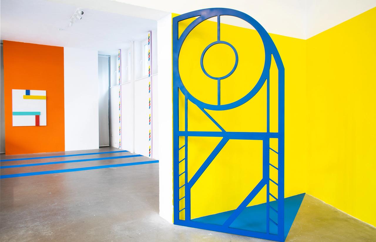 Ana Kostova, Installationsansicht, vom einem Raum zum anderen, 2023, Kunstraum B, Kiel Ana Kostova, Installationsansicht, vom einem Raum zum anderen, 2023, Kunstraum B, Kiel