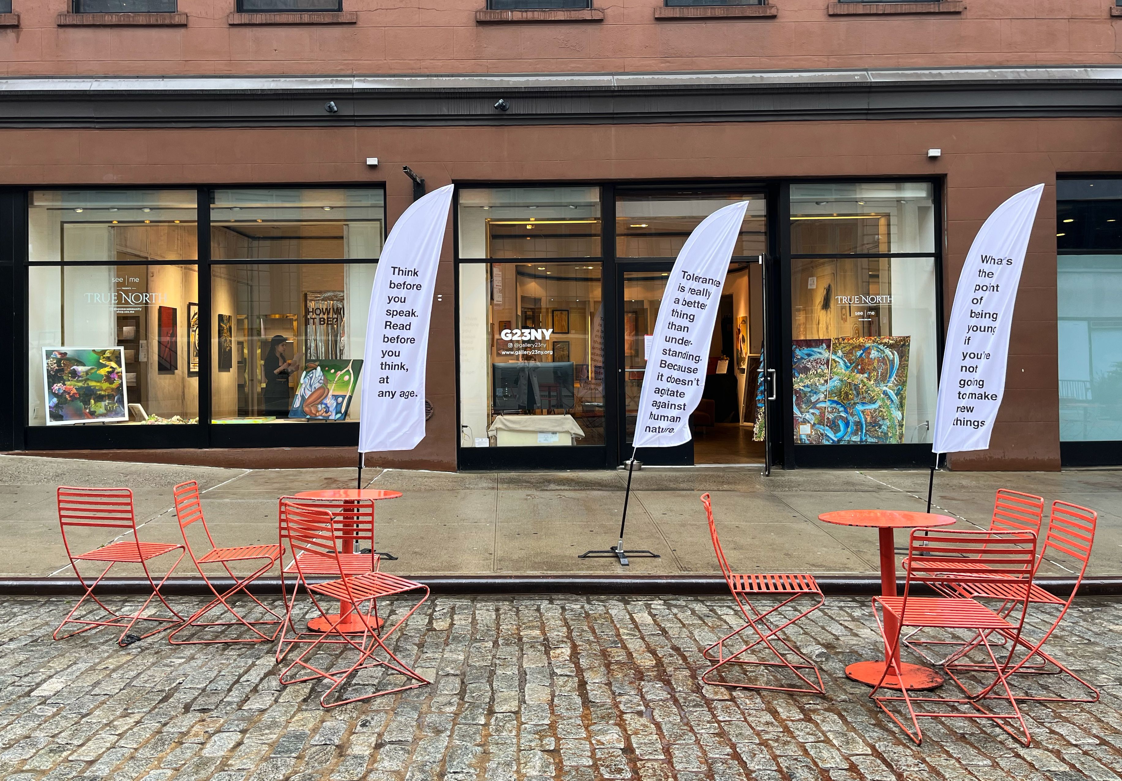 Ana Gómez, Where Do You Stand?, 2022, Polyester, Fiberglass, Aluminium, Rubber, 205 x 60 cm (each) 