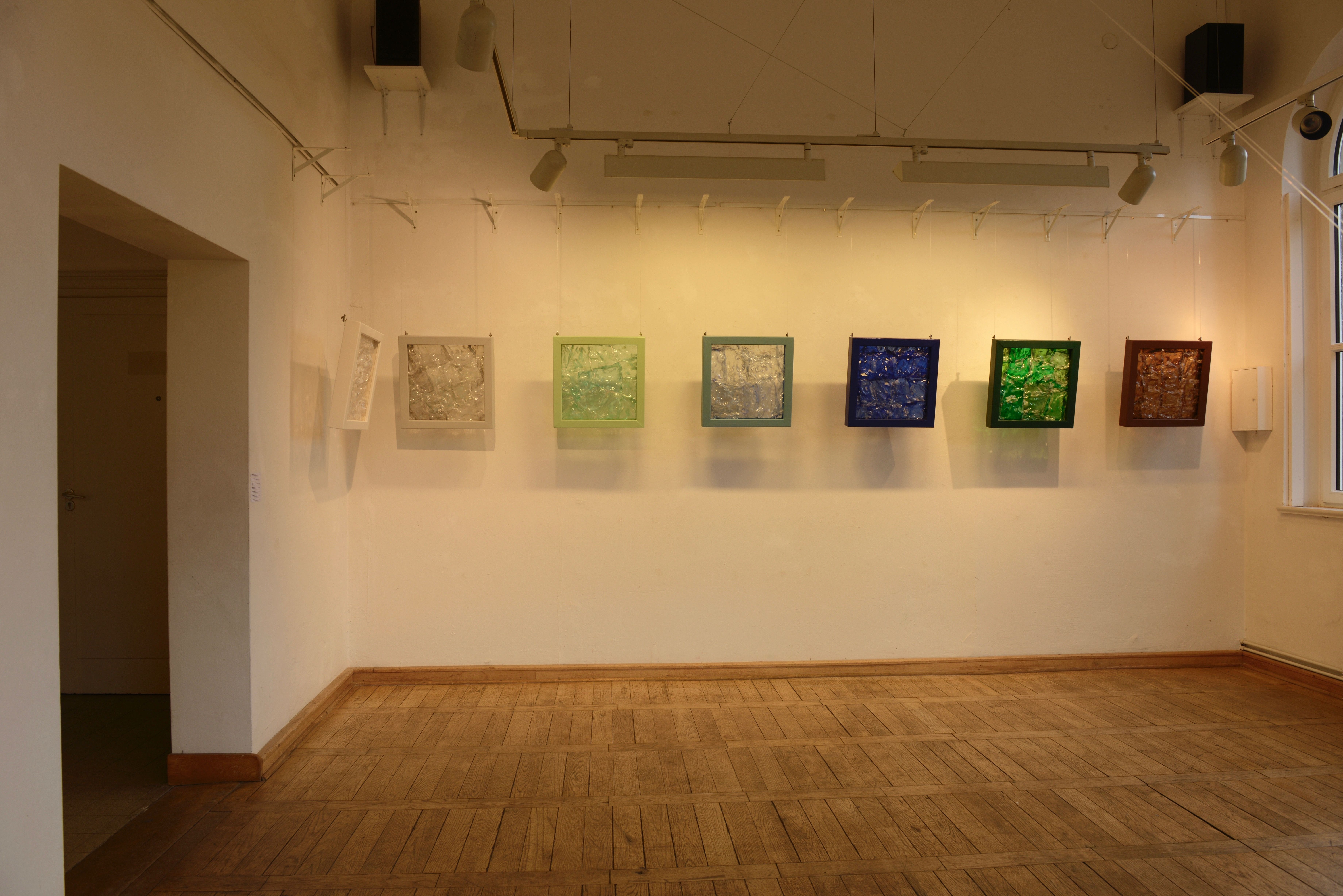 Charlotte Payet, Ausstellungsansicht, Membran (farbverlauf) ,2023 ,  Künstlerbahnhof Ebernburg (Bad Kreuznach), (Residenz und Stipendium)