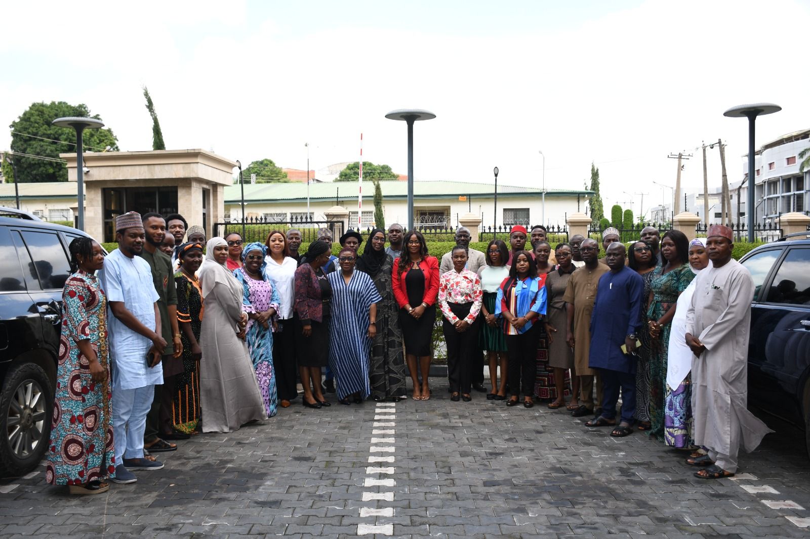 SURWASH TRAINS COMMUNICATION OFFICERS ON TELLING BETTER WATER STORIES