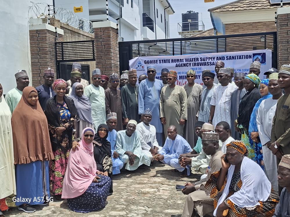 Group picture of participants