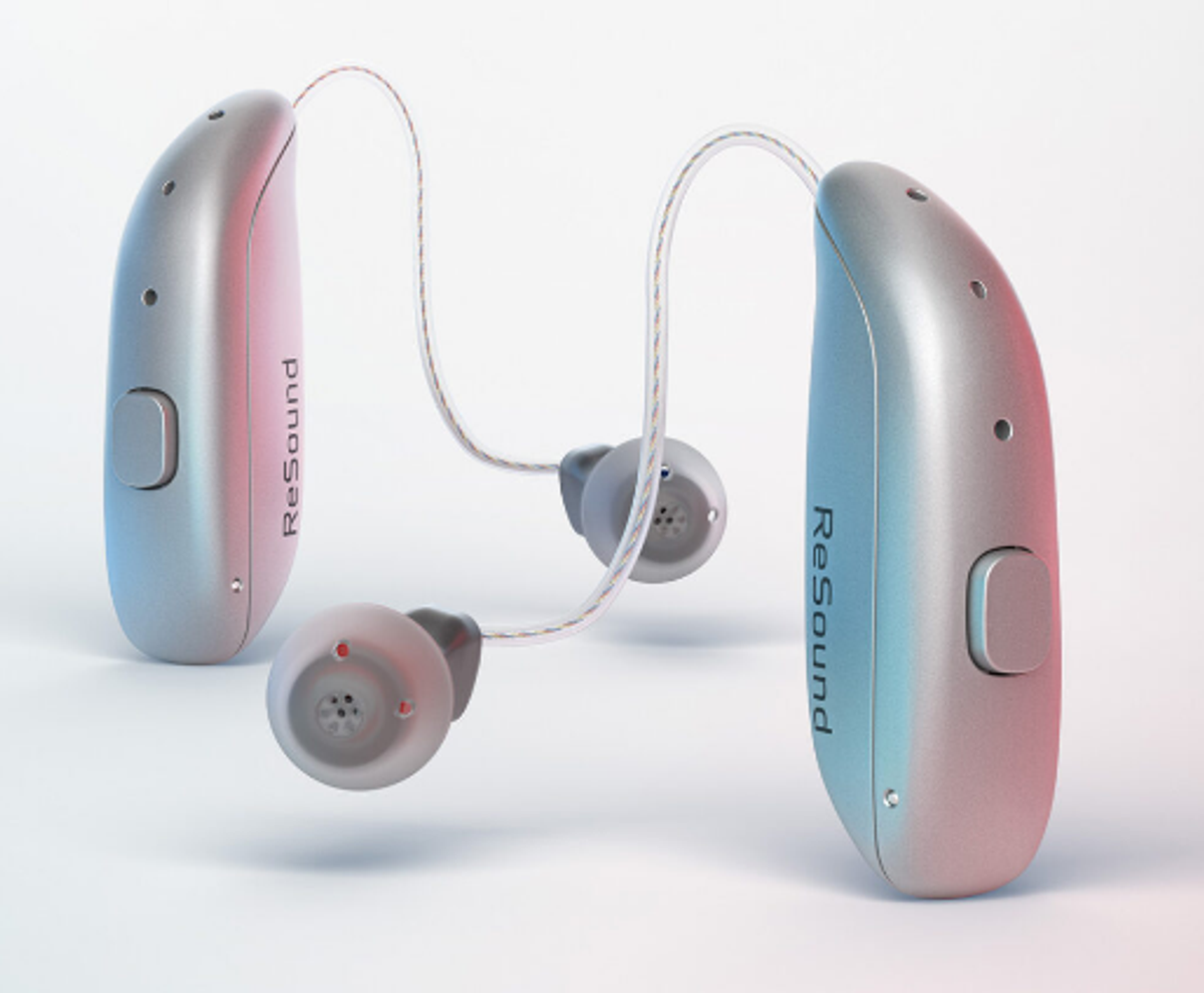 ReSound OMNIA 4 HP BTE Rechargeable Kit (1 Hearing Aid + 1 Desktop Charger)