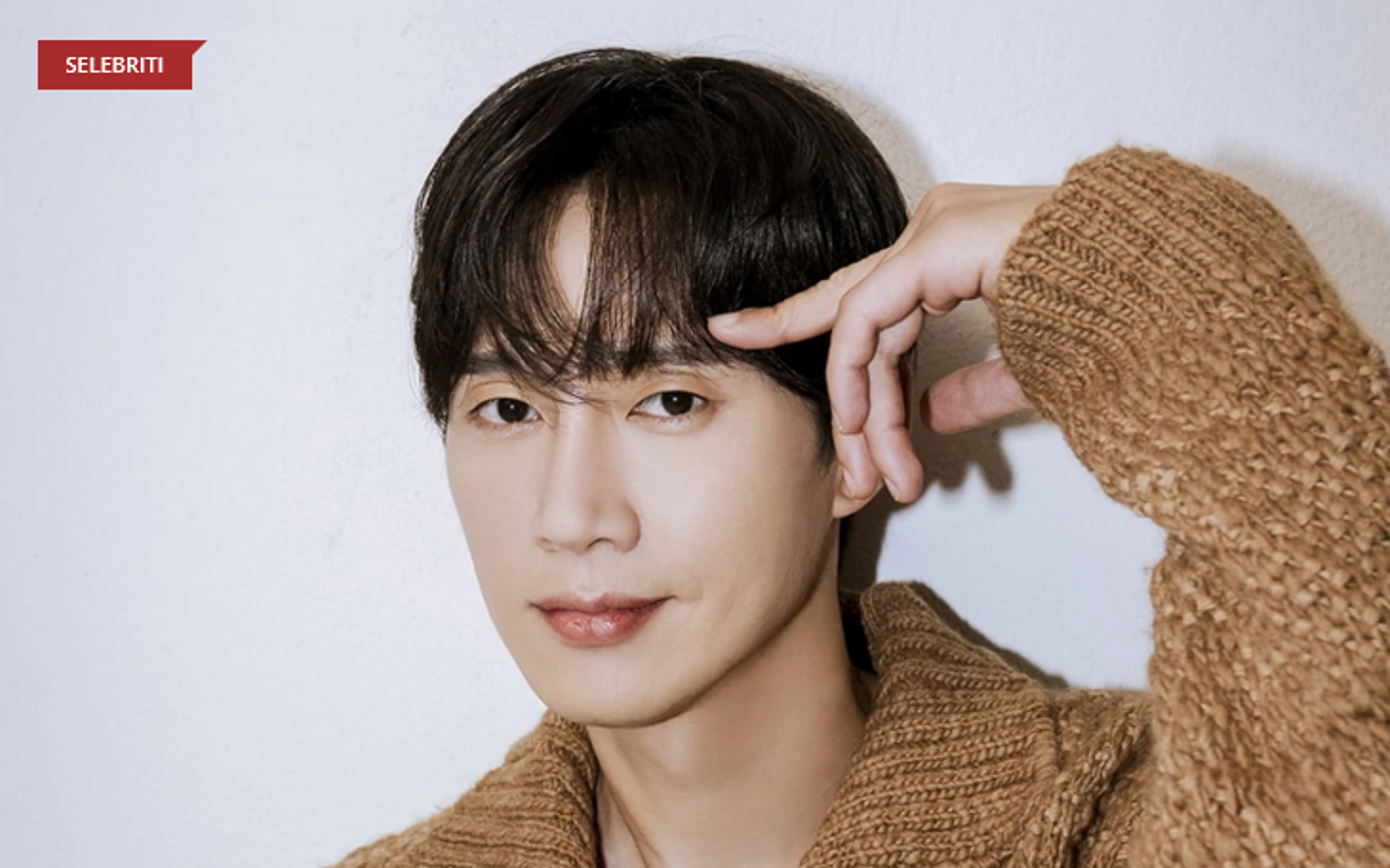 Park Sung Hoon Bombardir Photoshoot Kece usai Vakum Sosmed Imbas Foto Vulgar