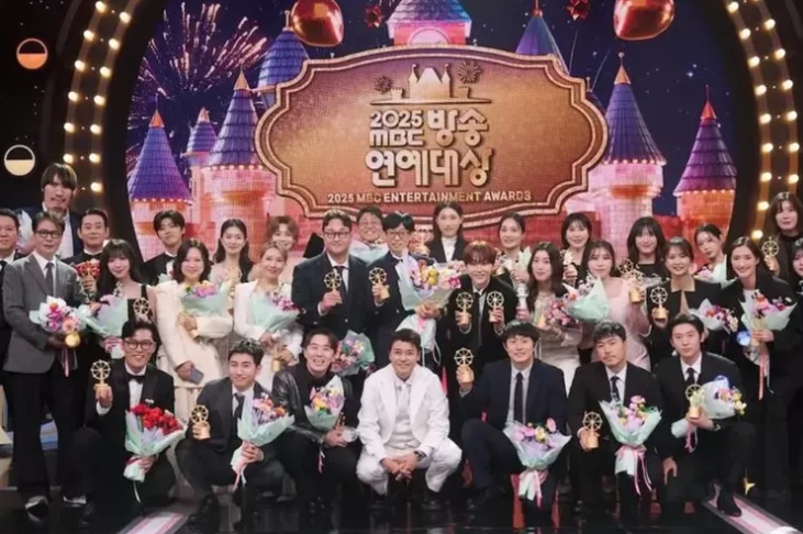 Buket LEGO Yoo Jae Suk Picu Kontroversi, Industri Bunga Korea Angkat Suara