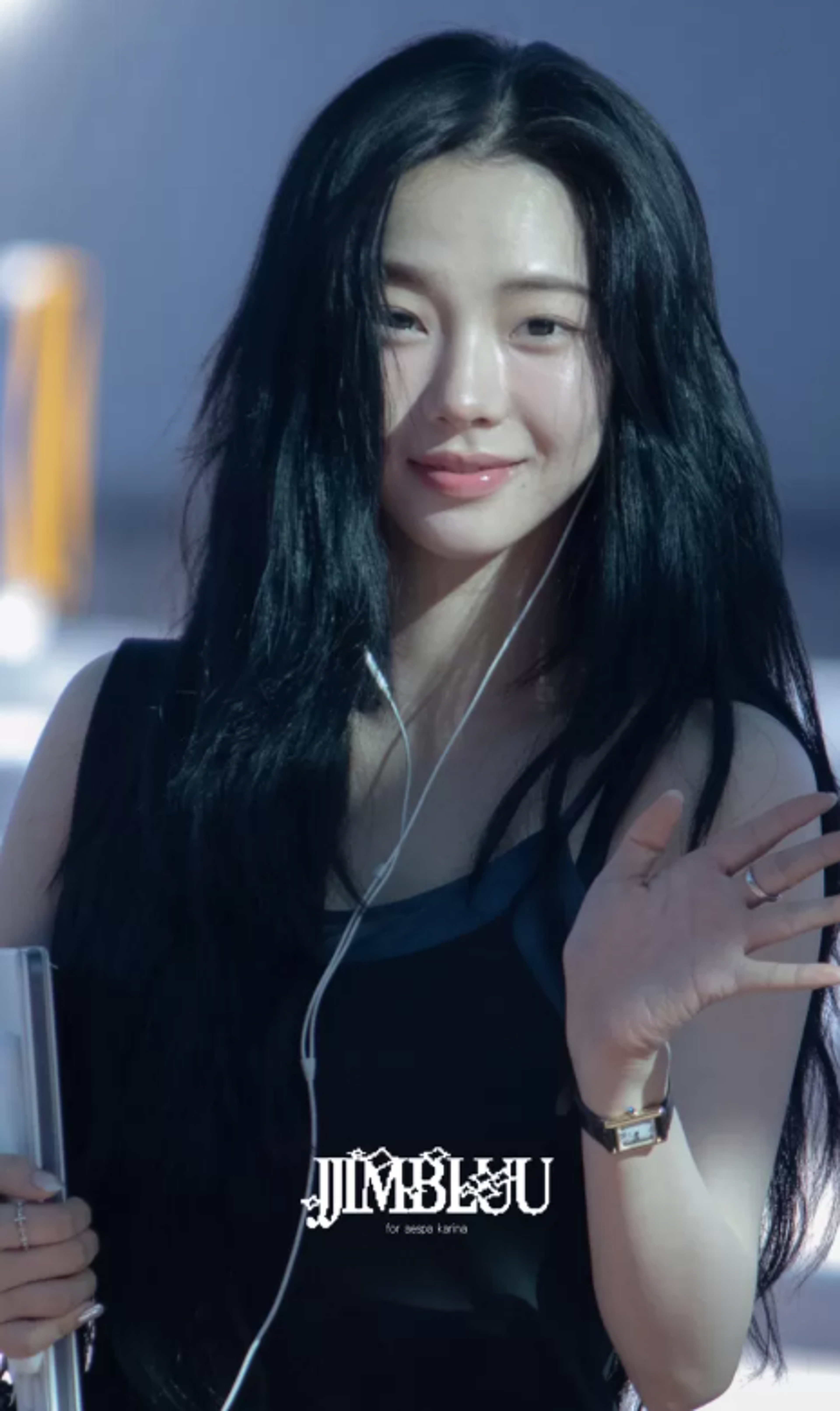 Viral Foto Wajah Polos Karina aespa, Netizen Terpecah