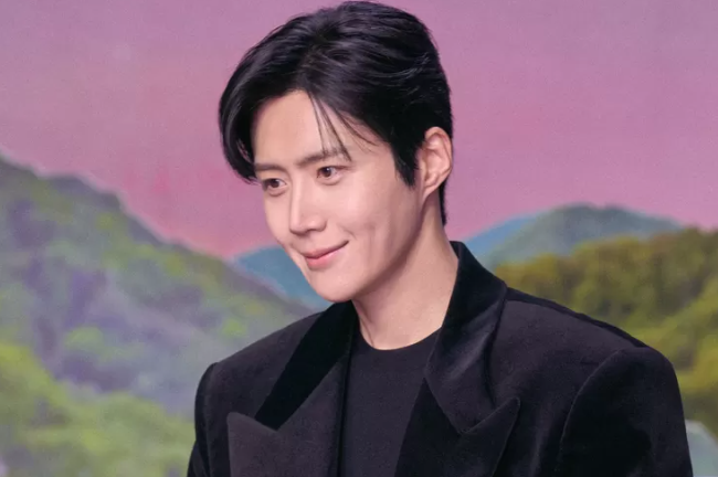 Efek Drama Netflix, Kim Seon Ho Sampai Kesulitan Bicara Bahasa Korea