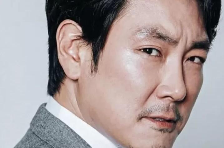 Ubah Nama dan Tanggal Lahirnya, Dispatch Klaim Aktor Cho Jin Woong Tutupi Masa Lalunya sebagai Penjahat Remaja