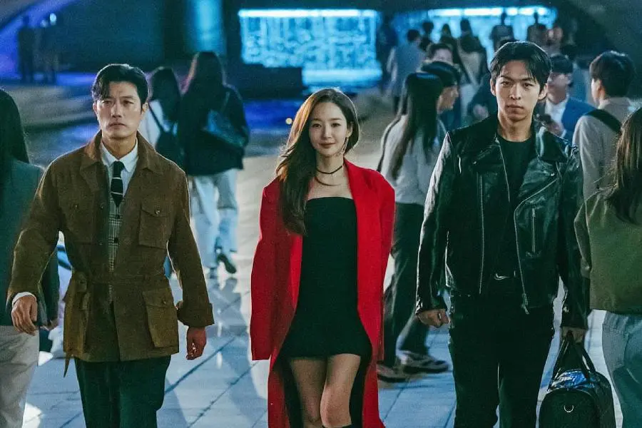 Park Min Young, Park Hee Soon, And Joo Jong Hyuk Exude Unmatched Charisma In “Confidence Queen”