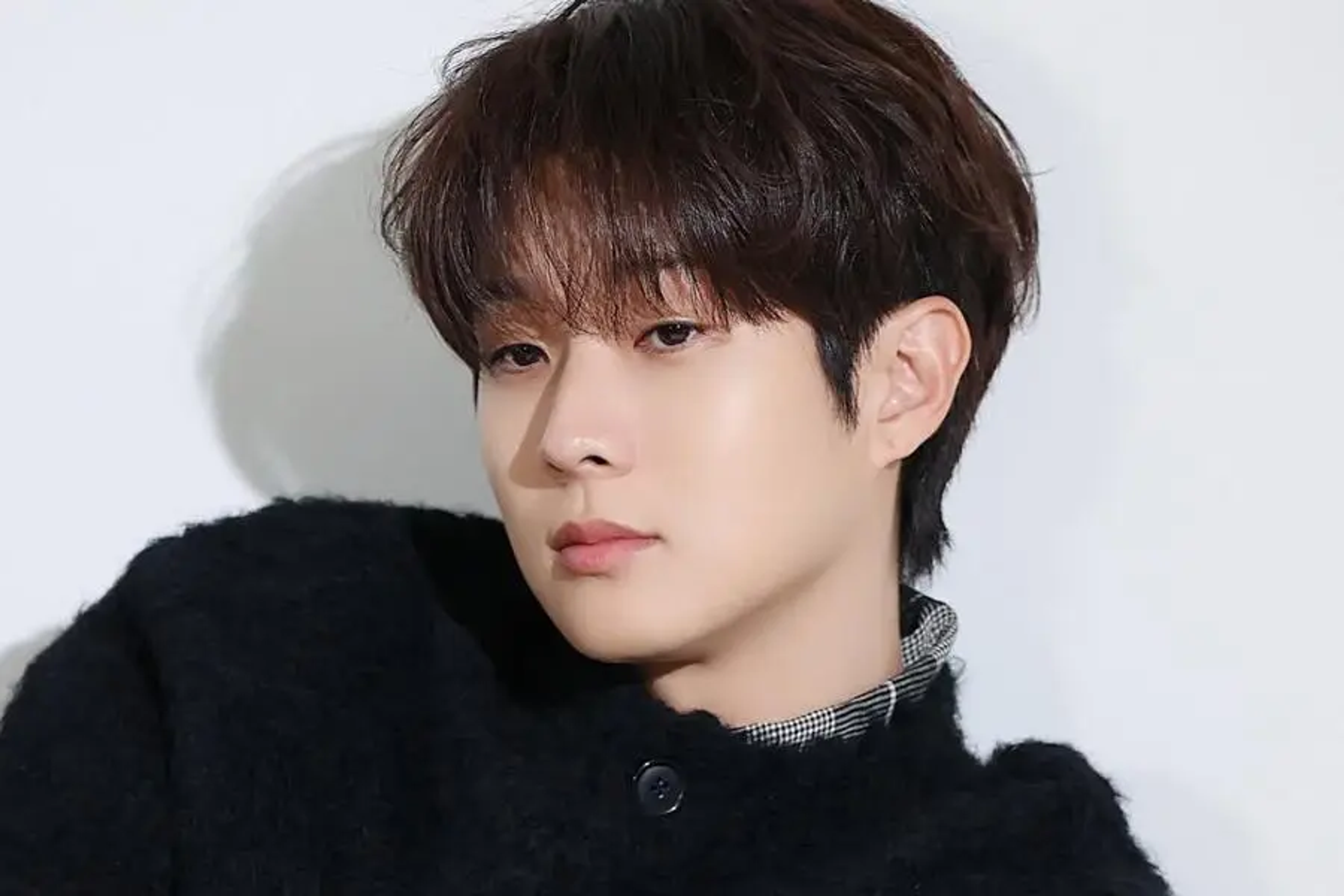 Choi Woo Shik In Talks To Star In New Drama Based On Popular Webtoon