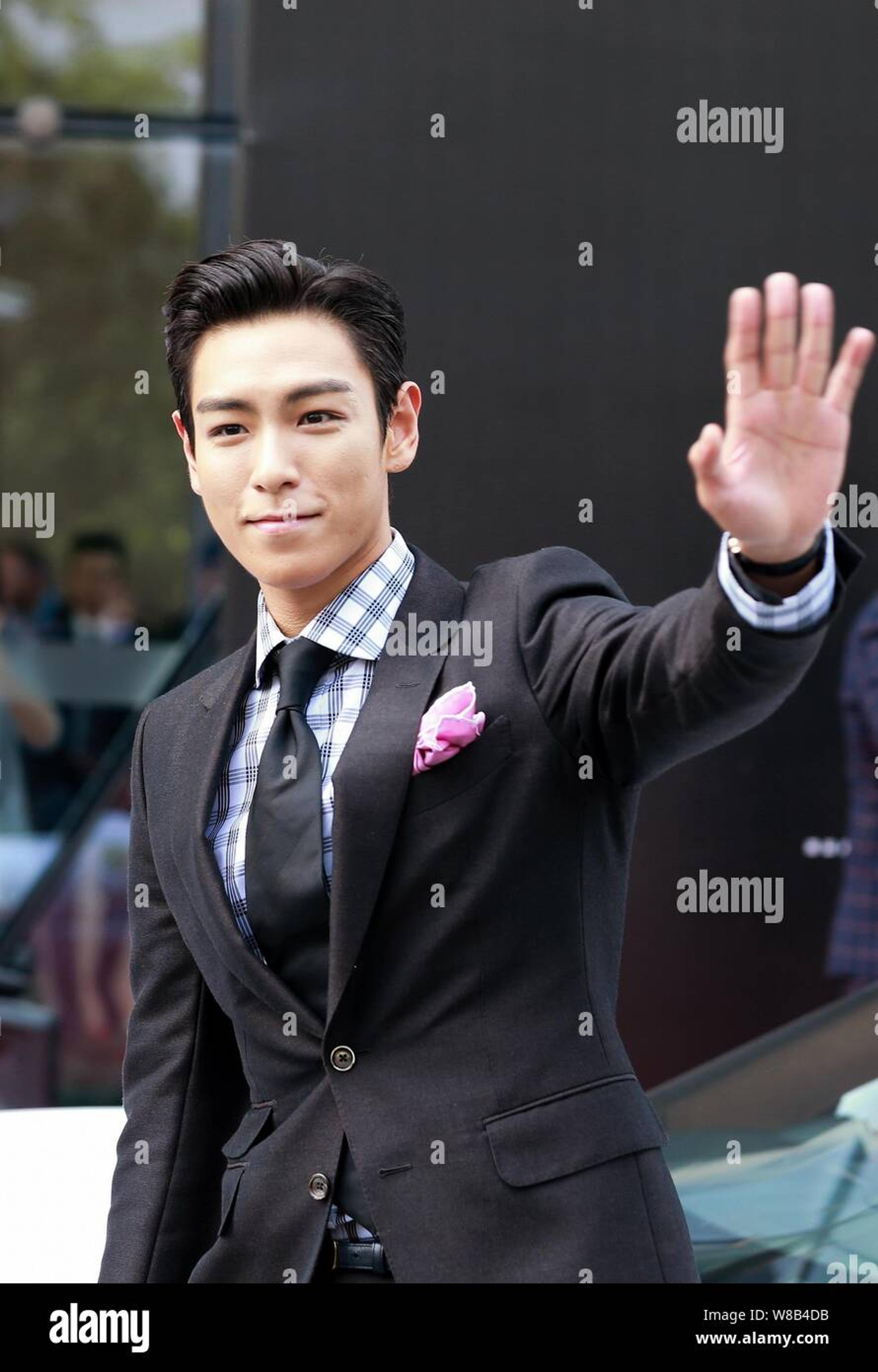 fans berharap ada reuni BIGBANG, T.O.P nggak memberi jawaban soal itu