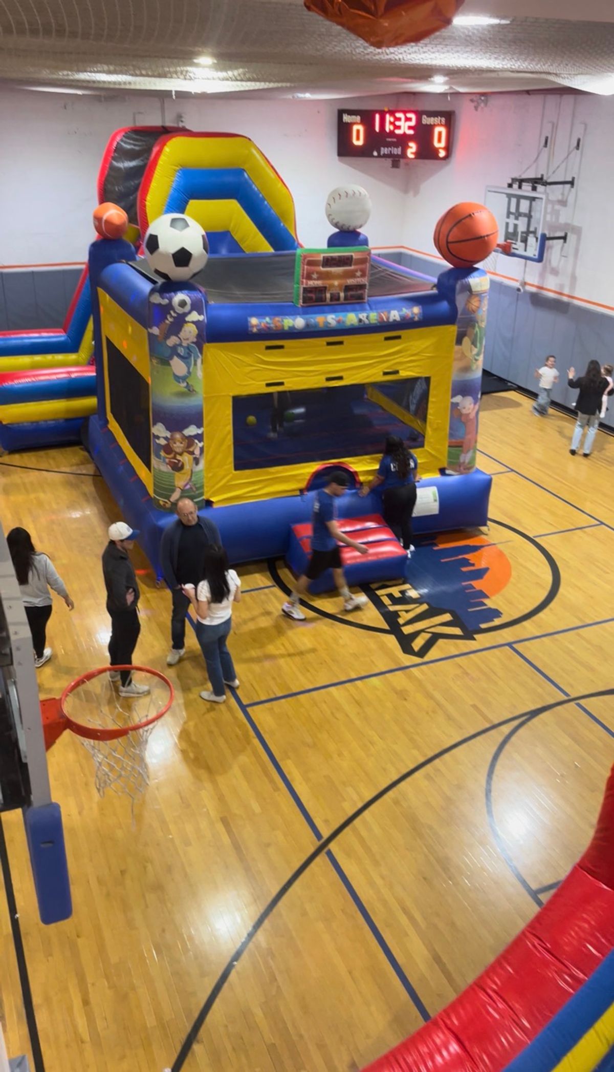 A Fastbreak party at Headquarters