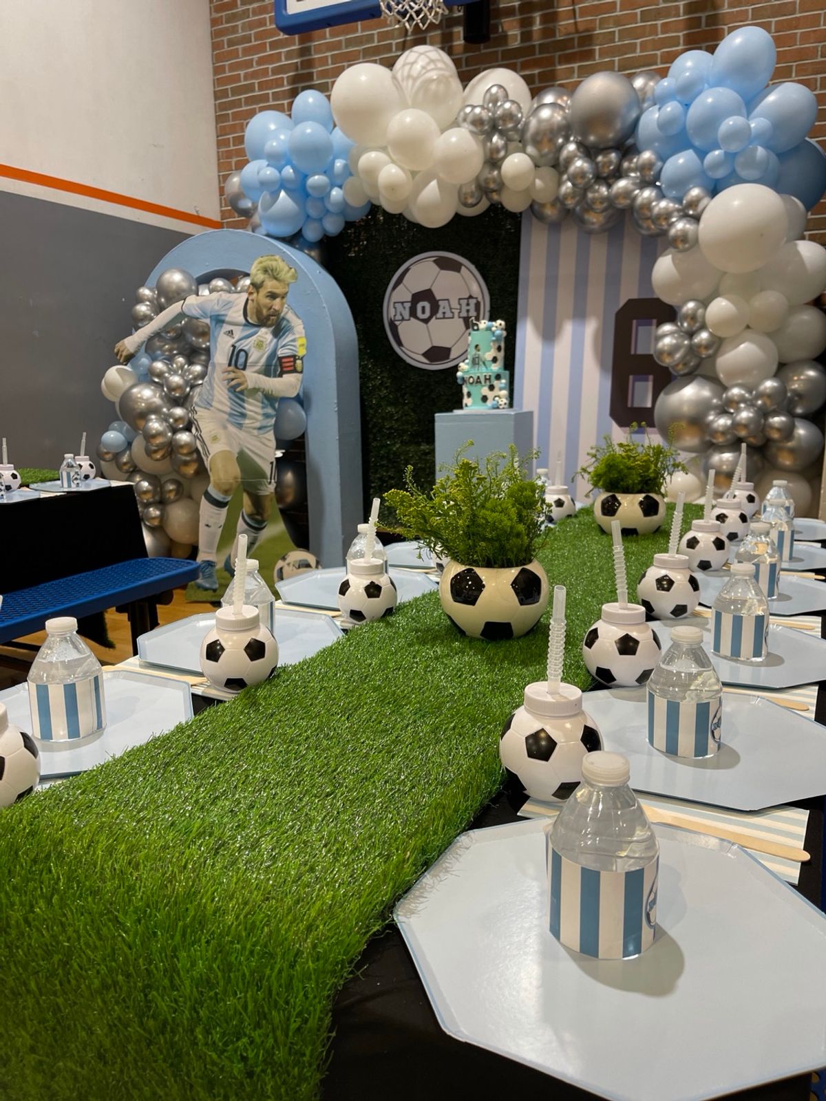 A Fastbreak party at Headquarters