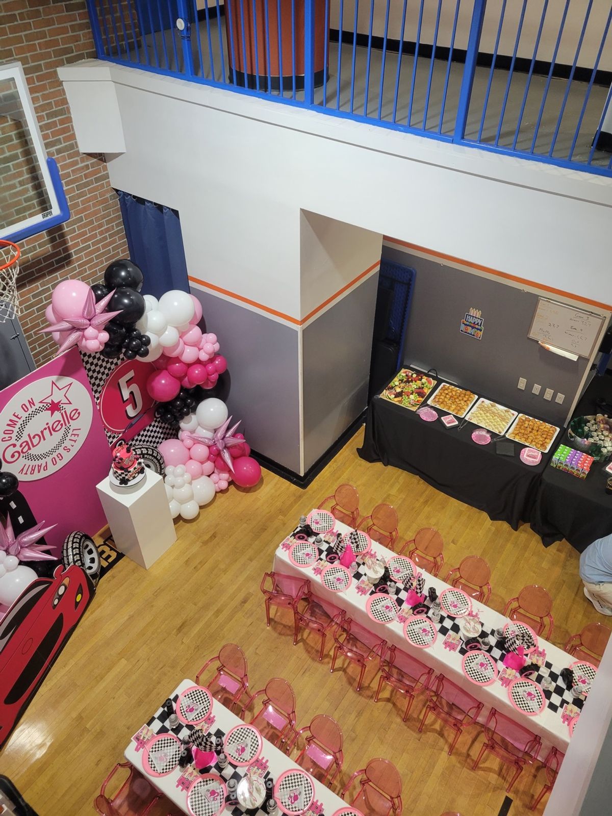 A Fastbreak party at Headquarters