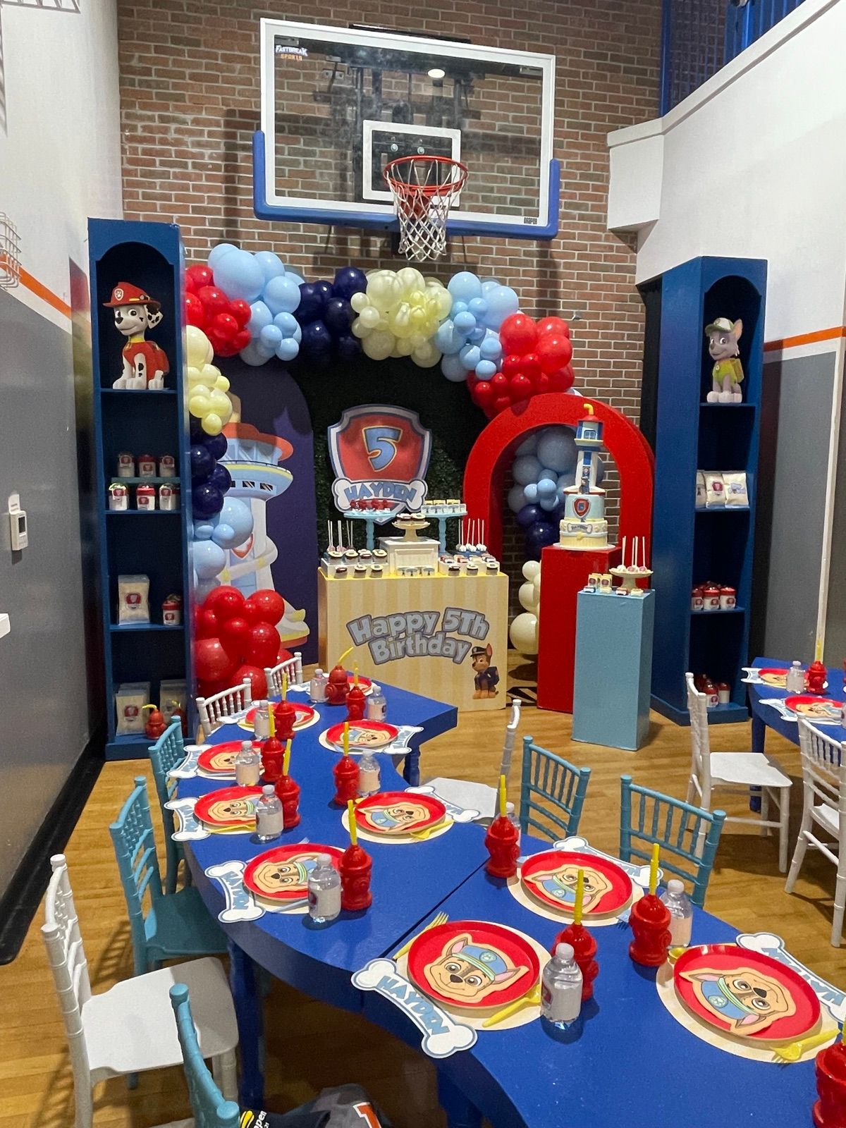 A Fastbreak party at Headquarters