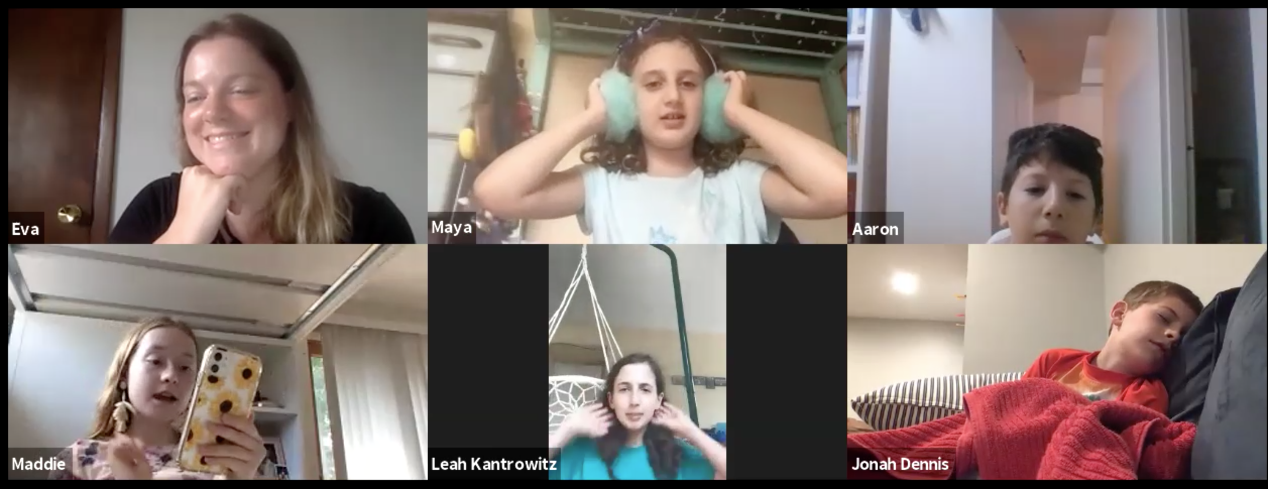 kids doing sketch comedy classes online